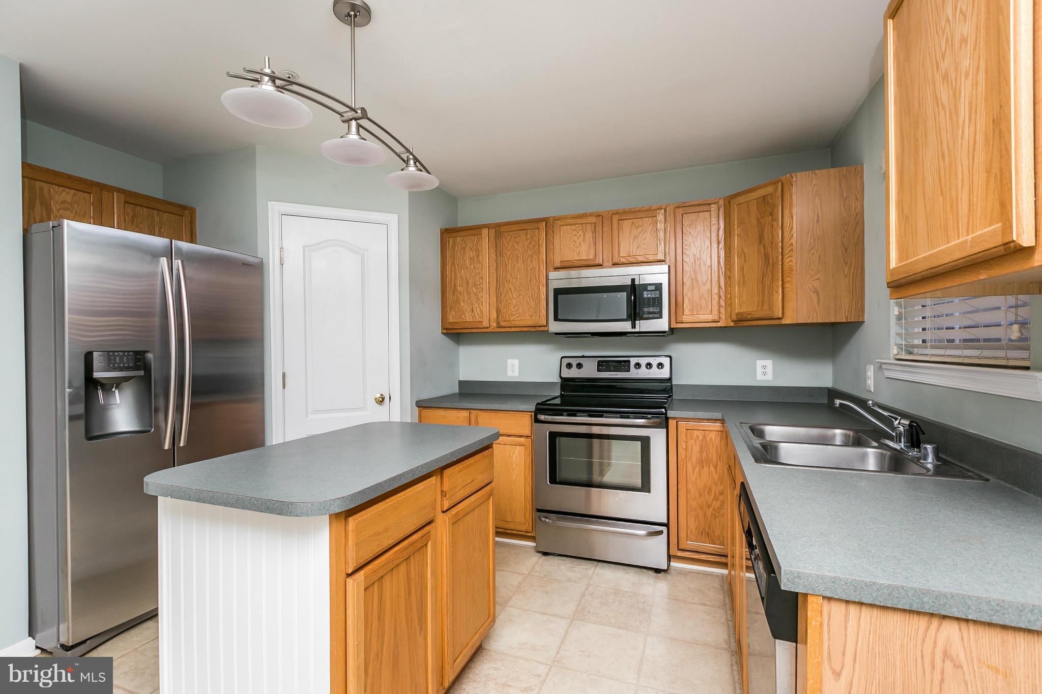 REISTERSTOWN VILLAGE - Residential