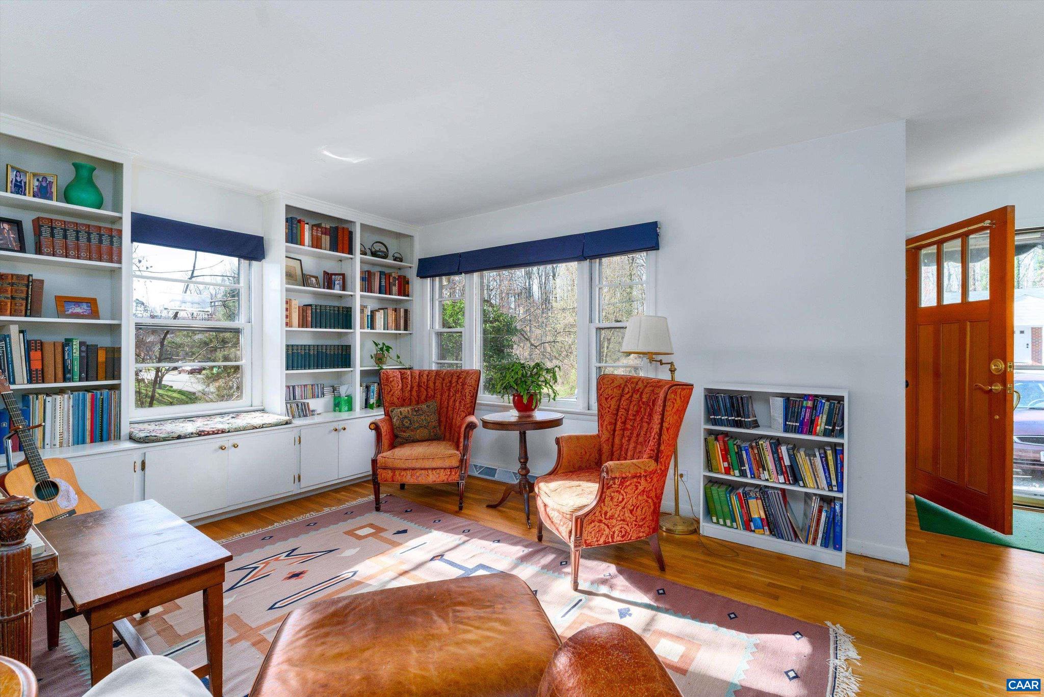 FOREST HILLS - Residential