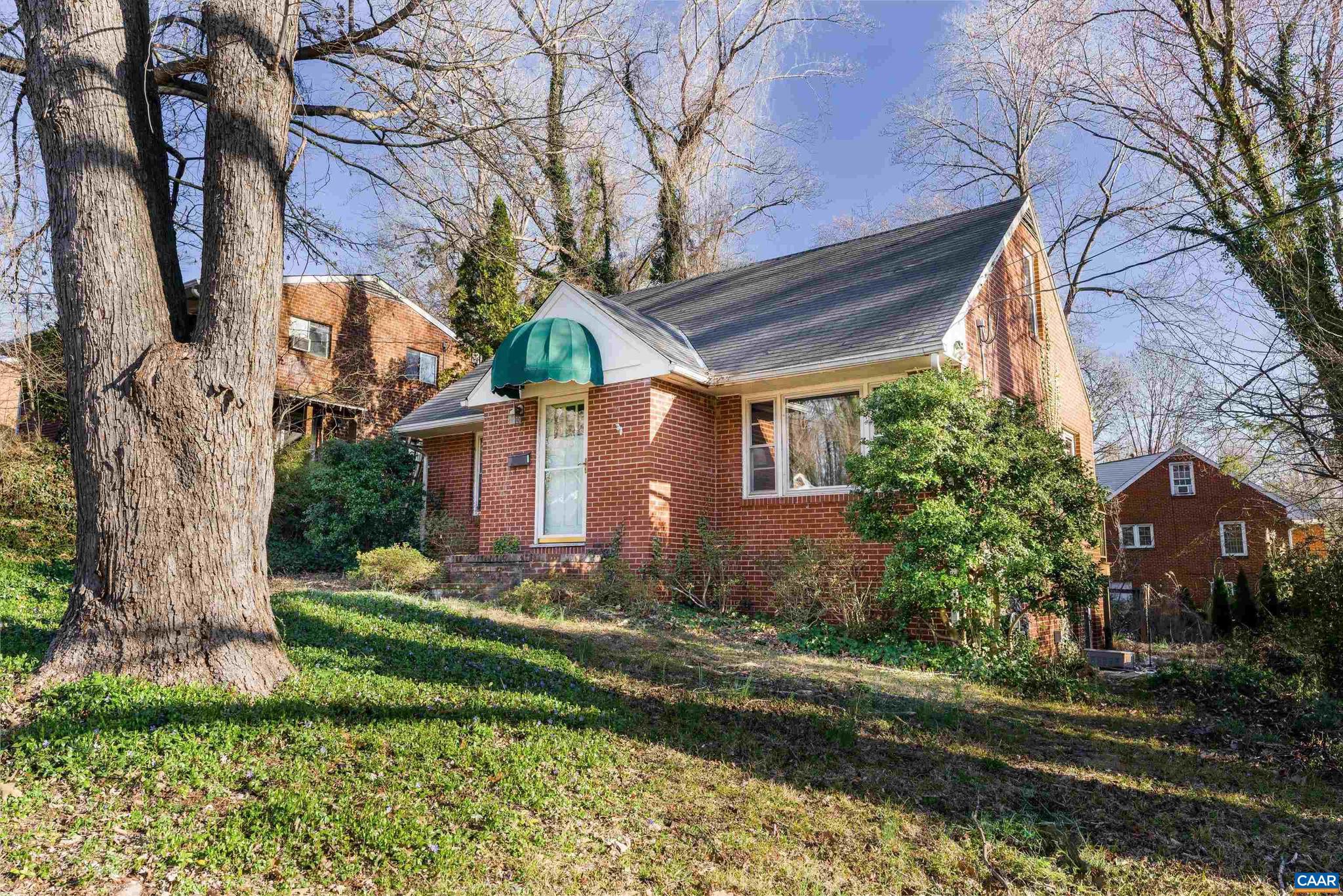 FOREST HILLS - Residential