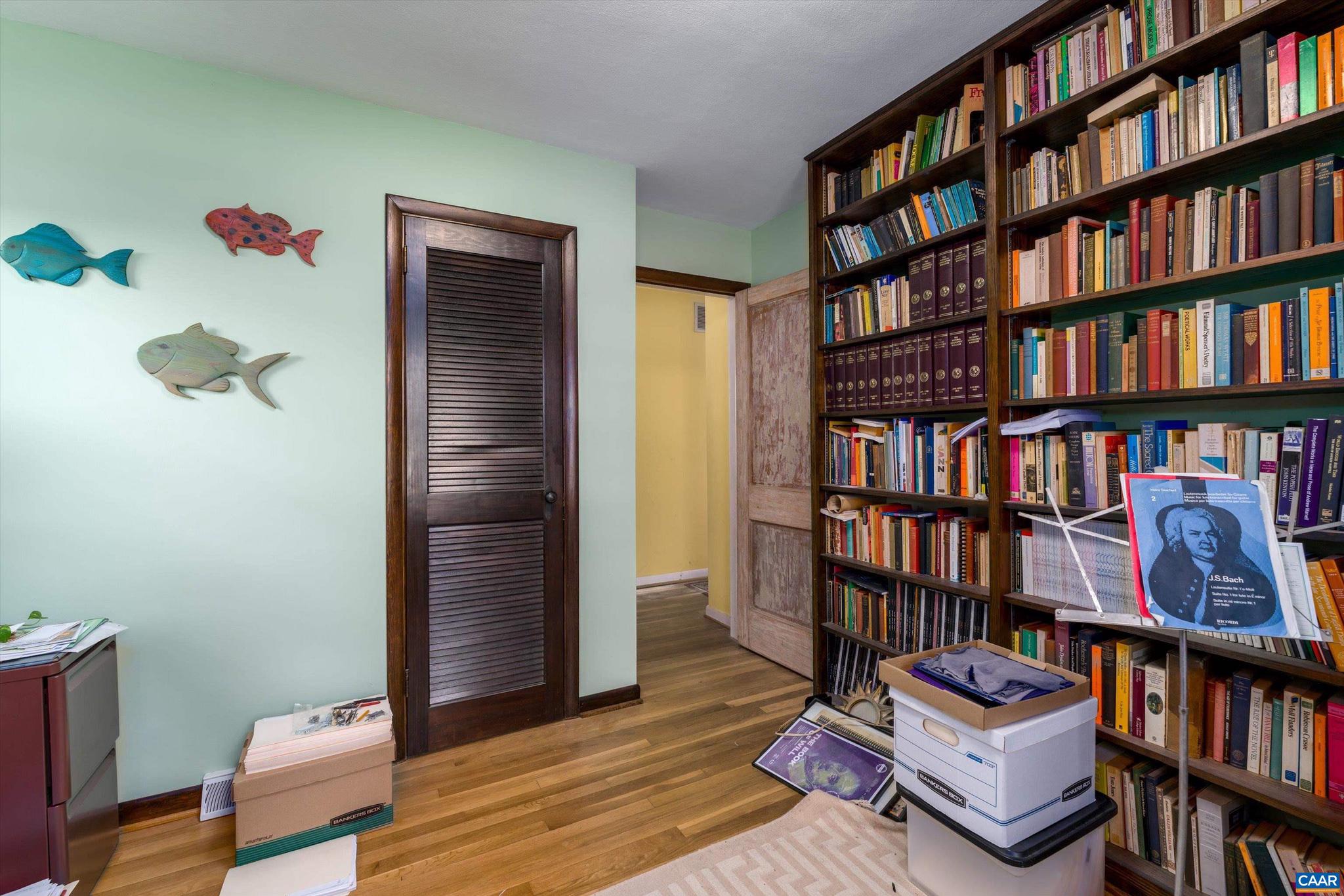 FOREST HILLS - Residential