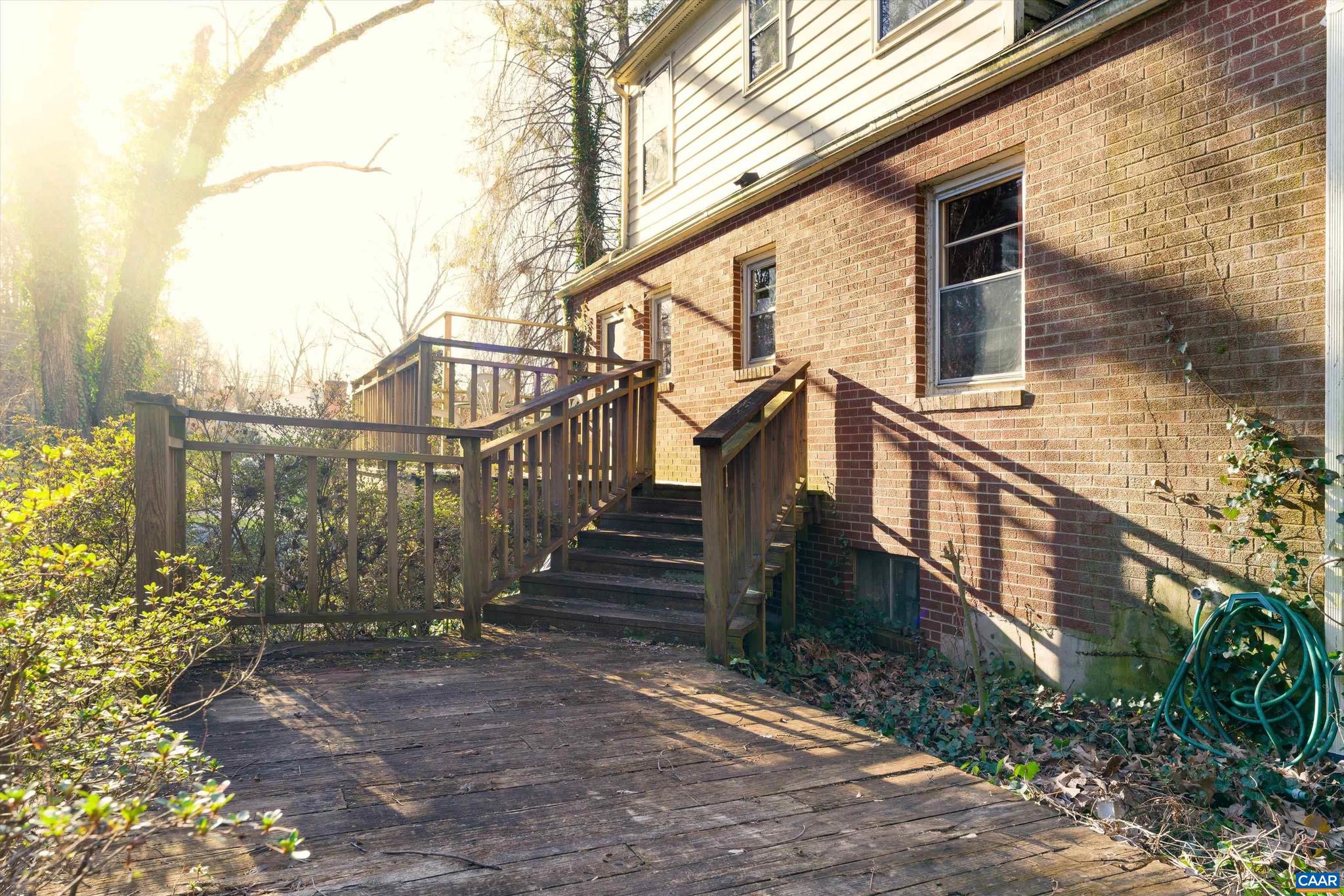 FOREST HILLS - Residential