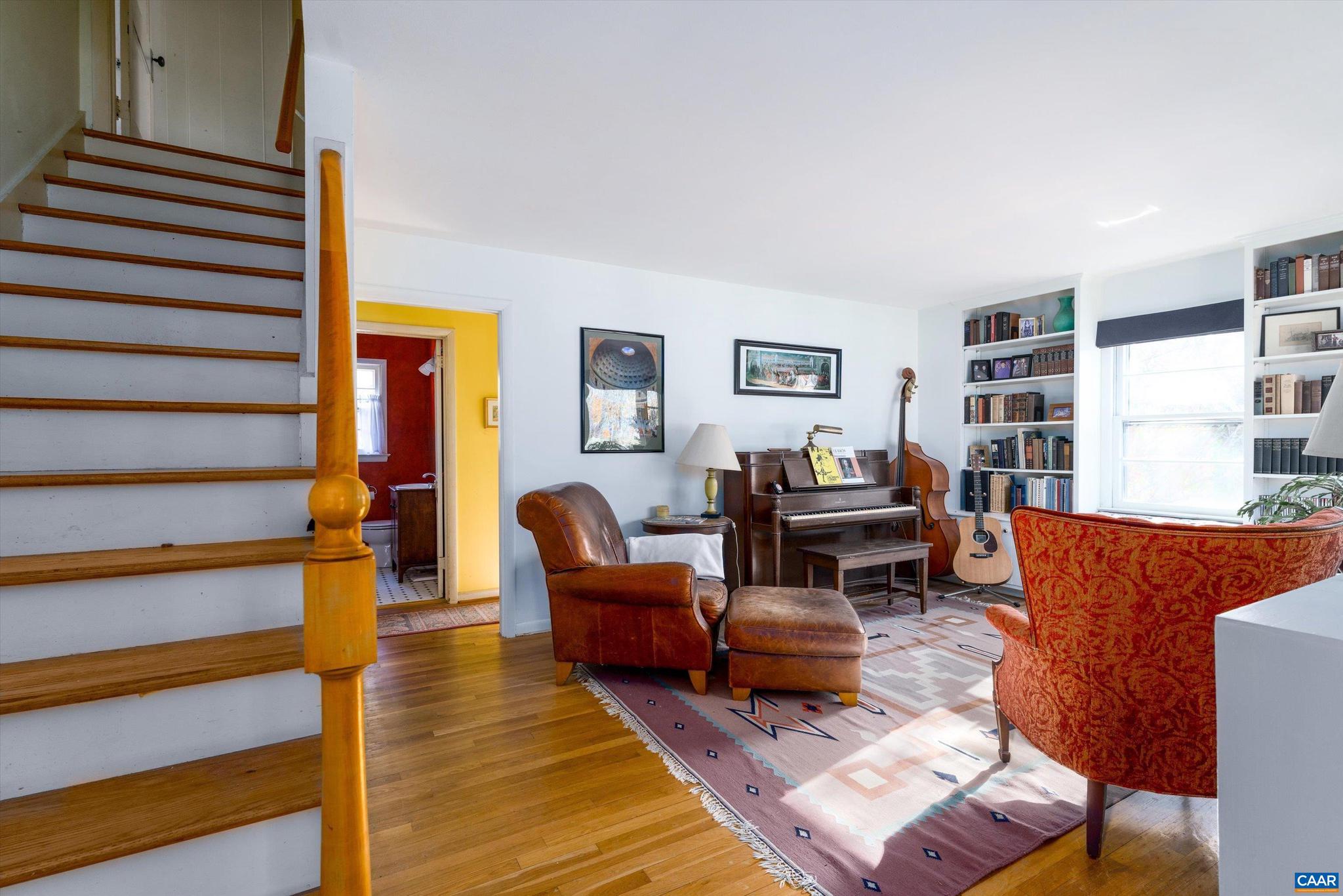 FOREST HILLS - Residential