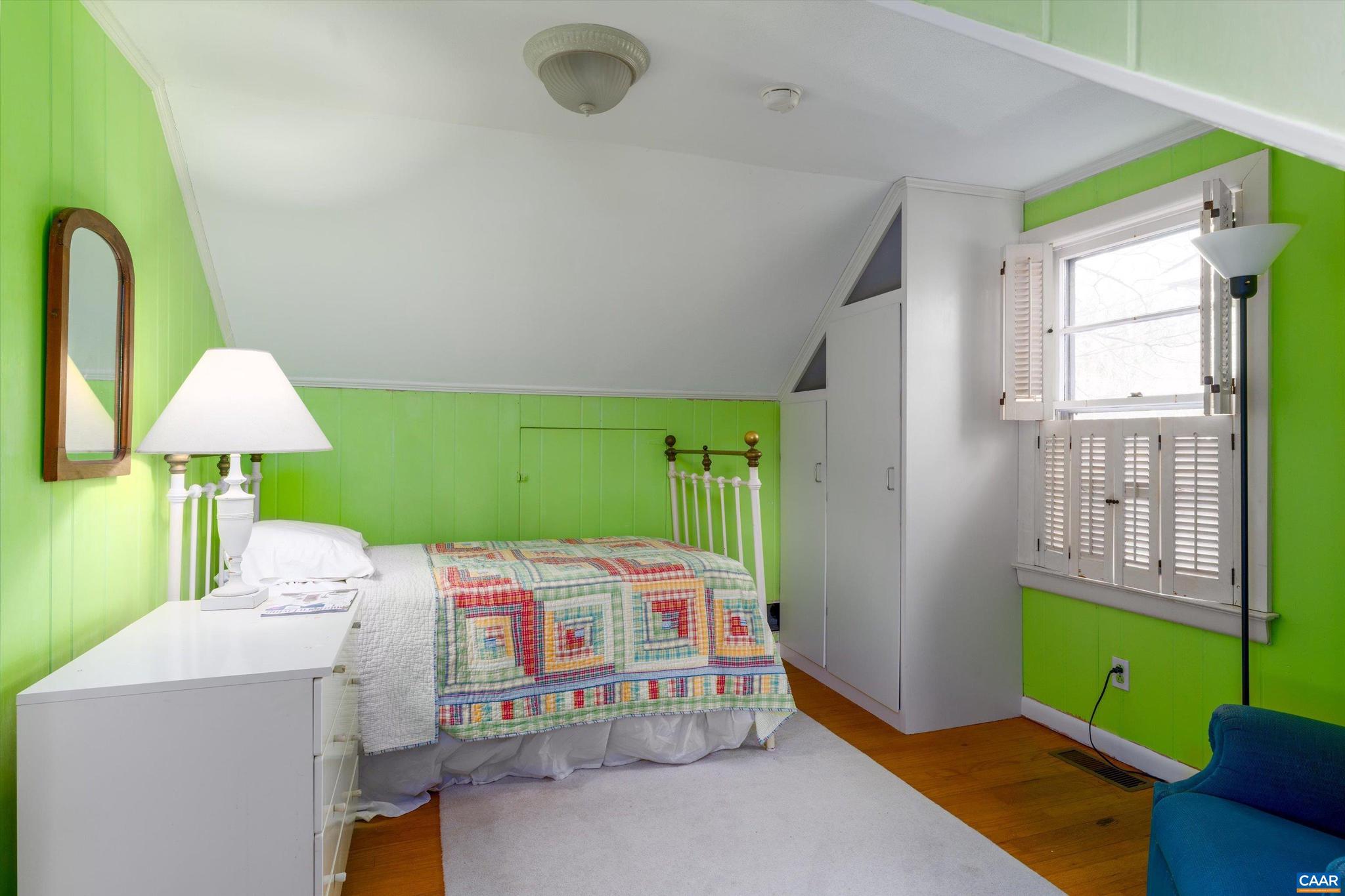 FOREST HILLS - Residential