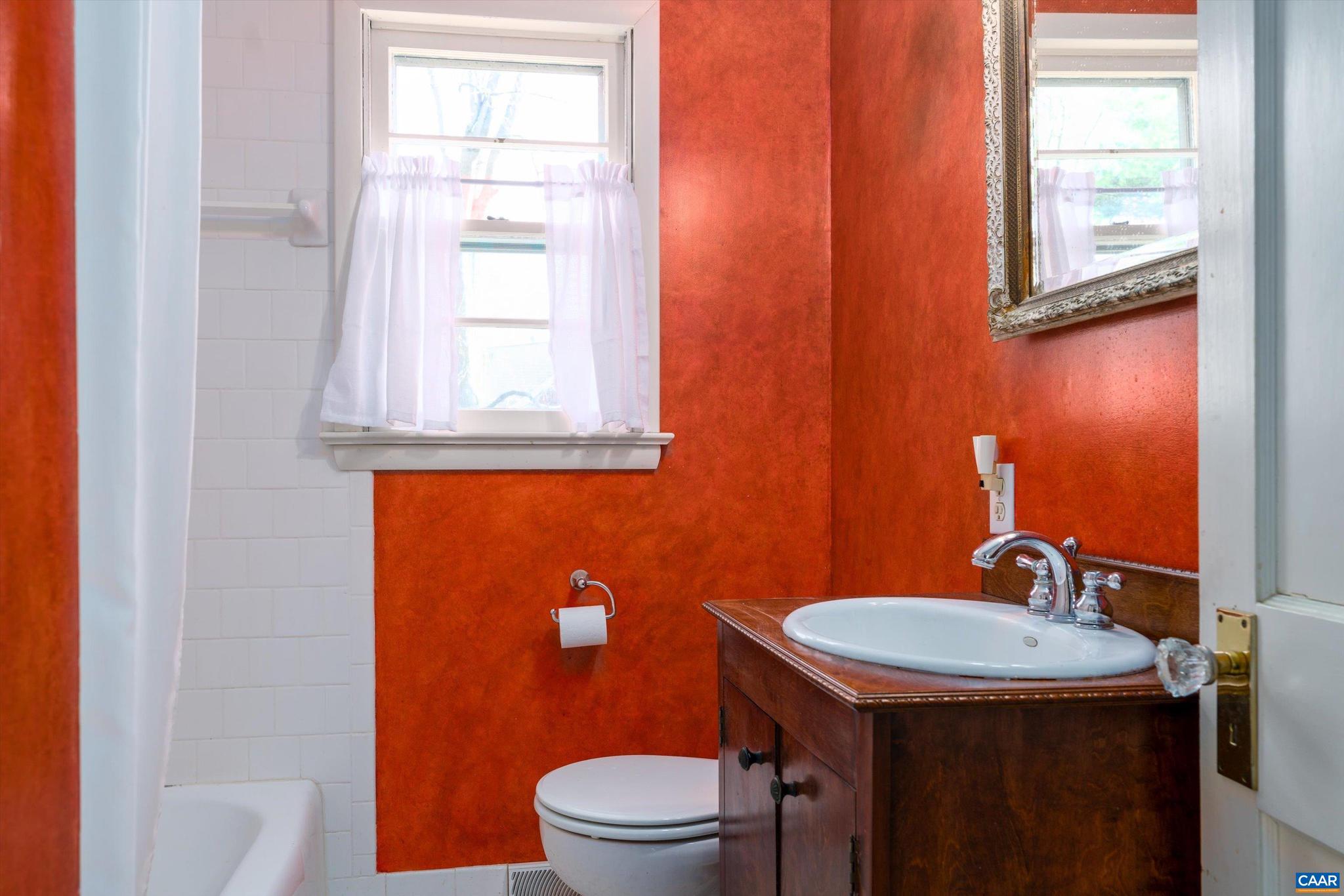 FOREST HILLS - Residential