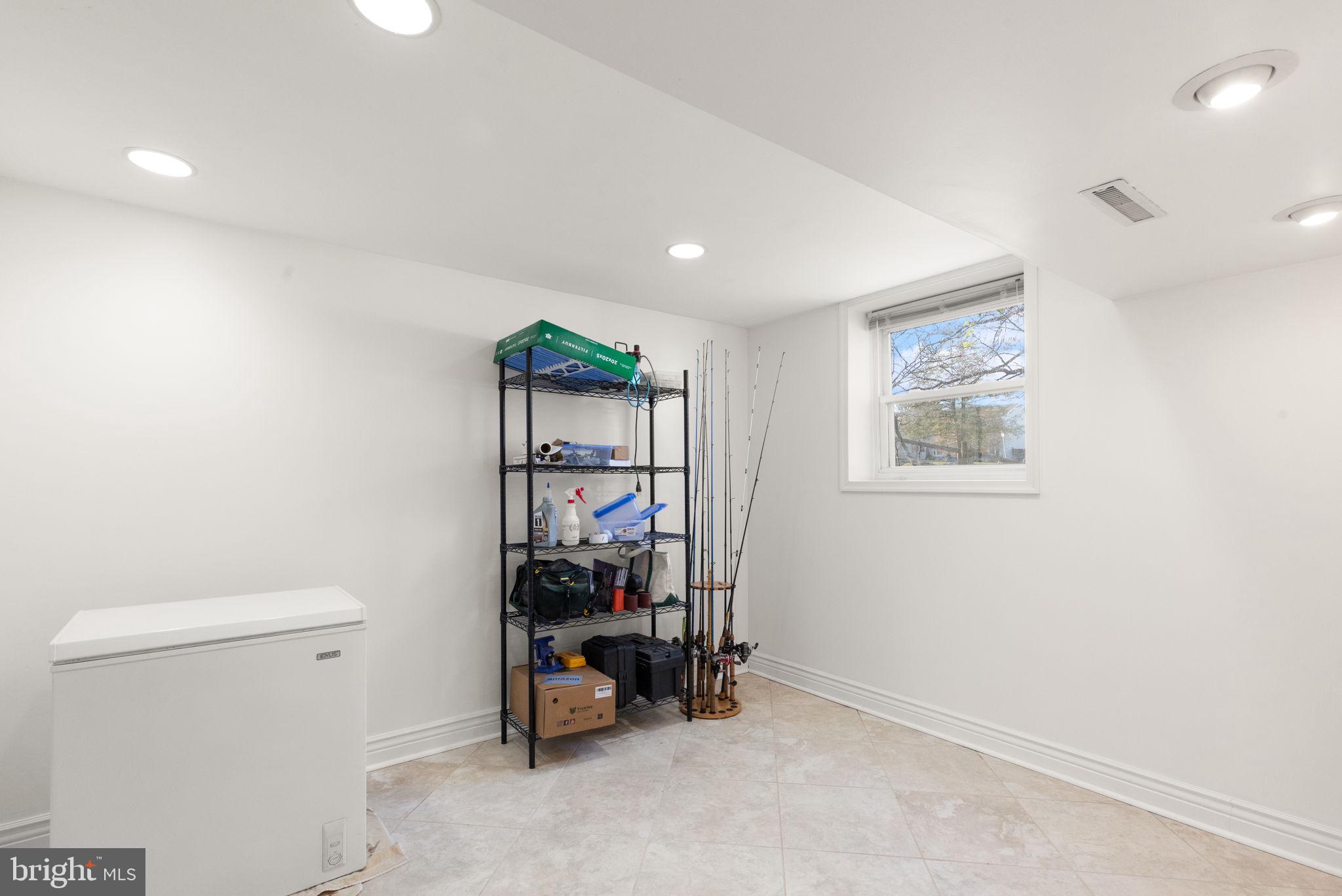 NORTH GATE HALL - Residential