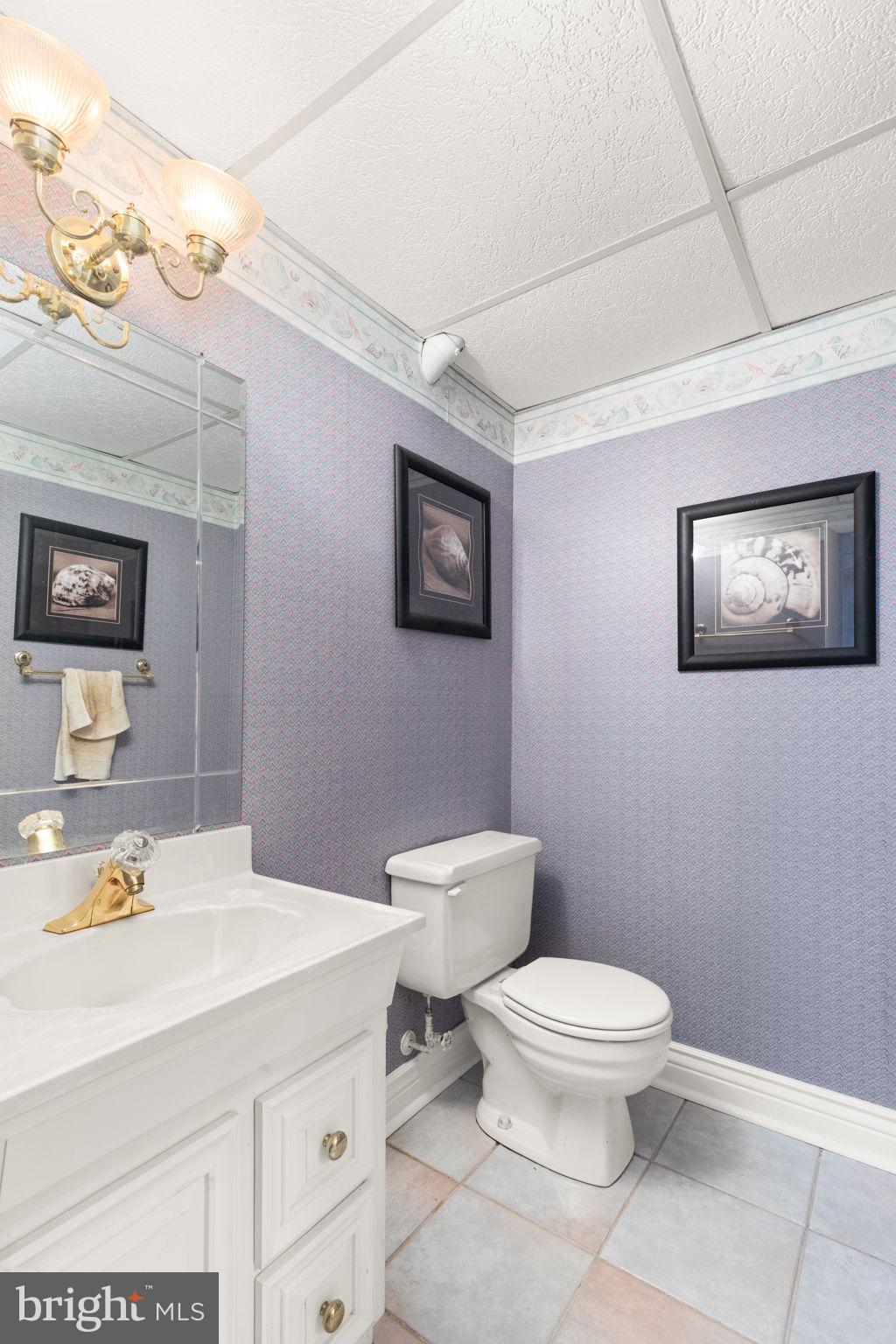 NORTH GATE HALL - Residential