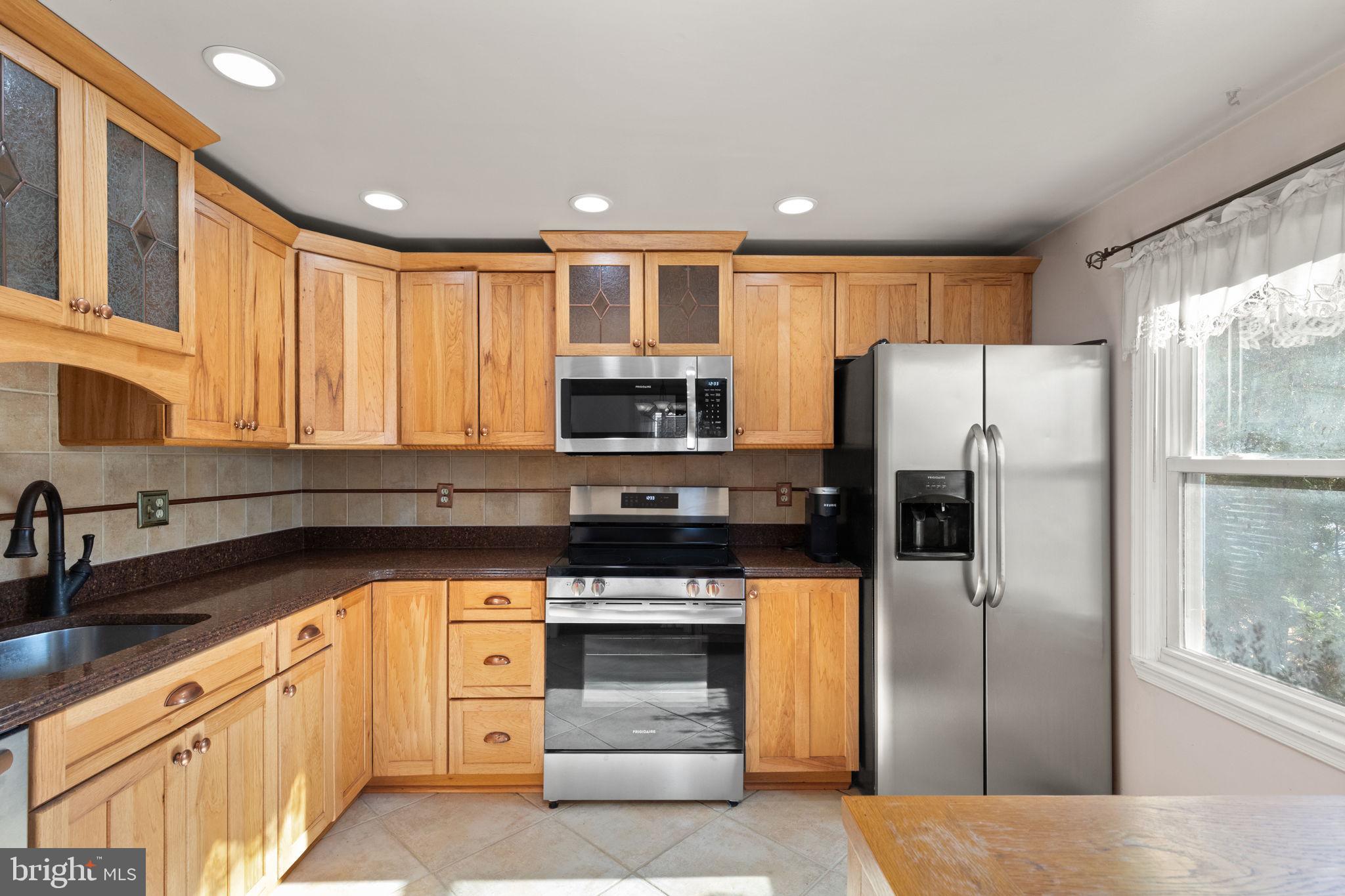 NORTH GATE HALL - Residential