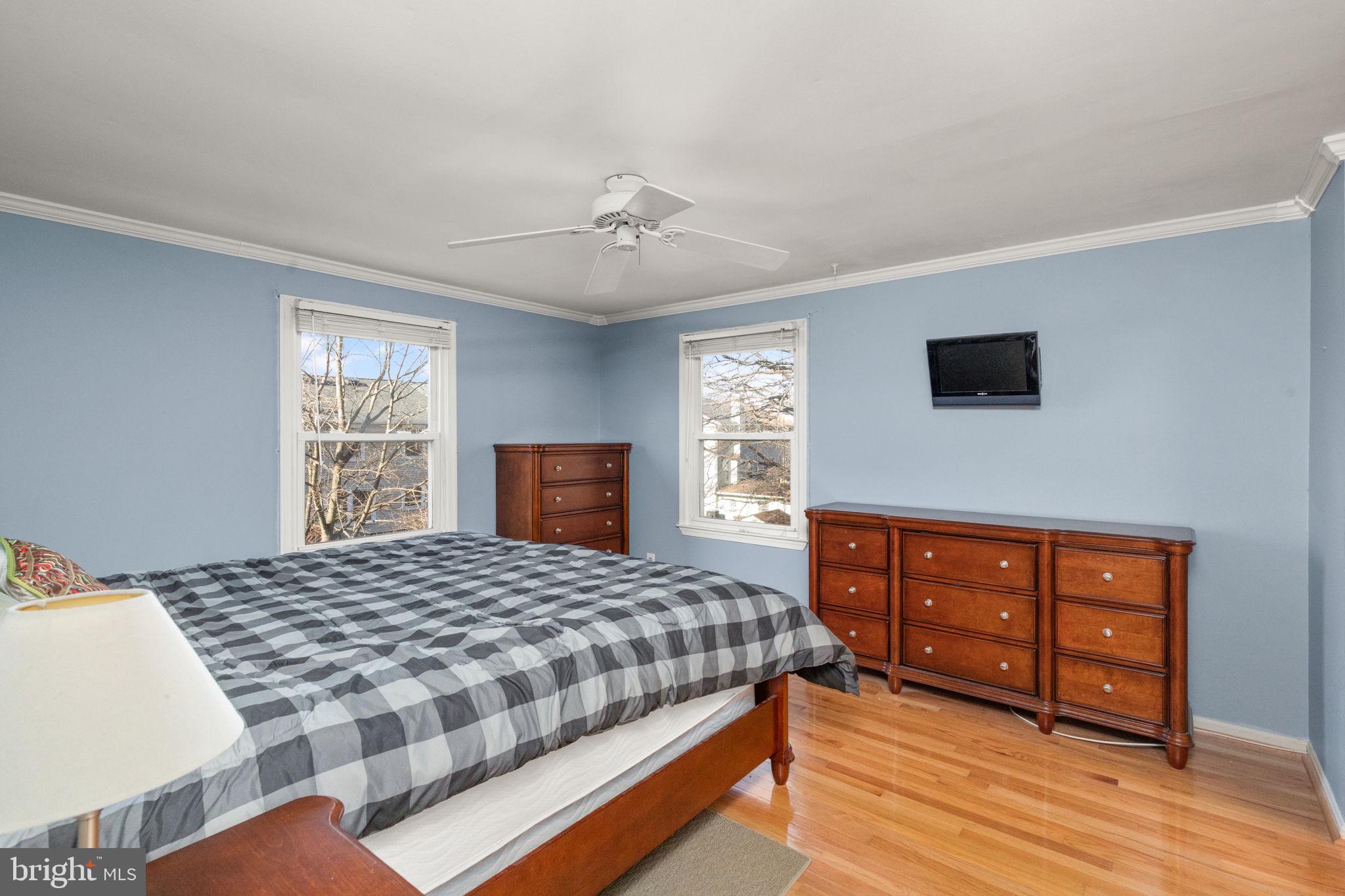 NORTH GATE HALL - Residential