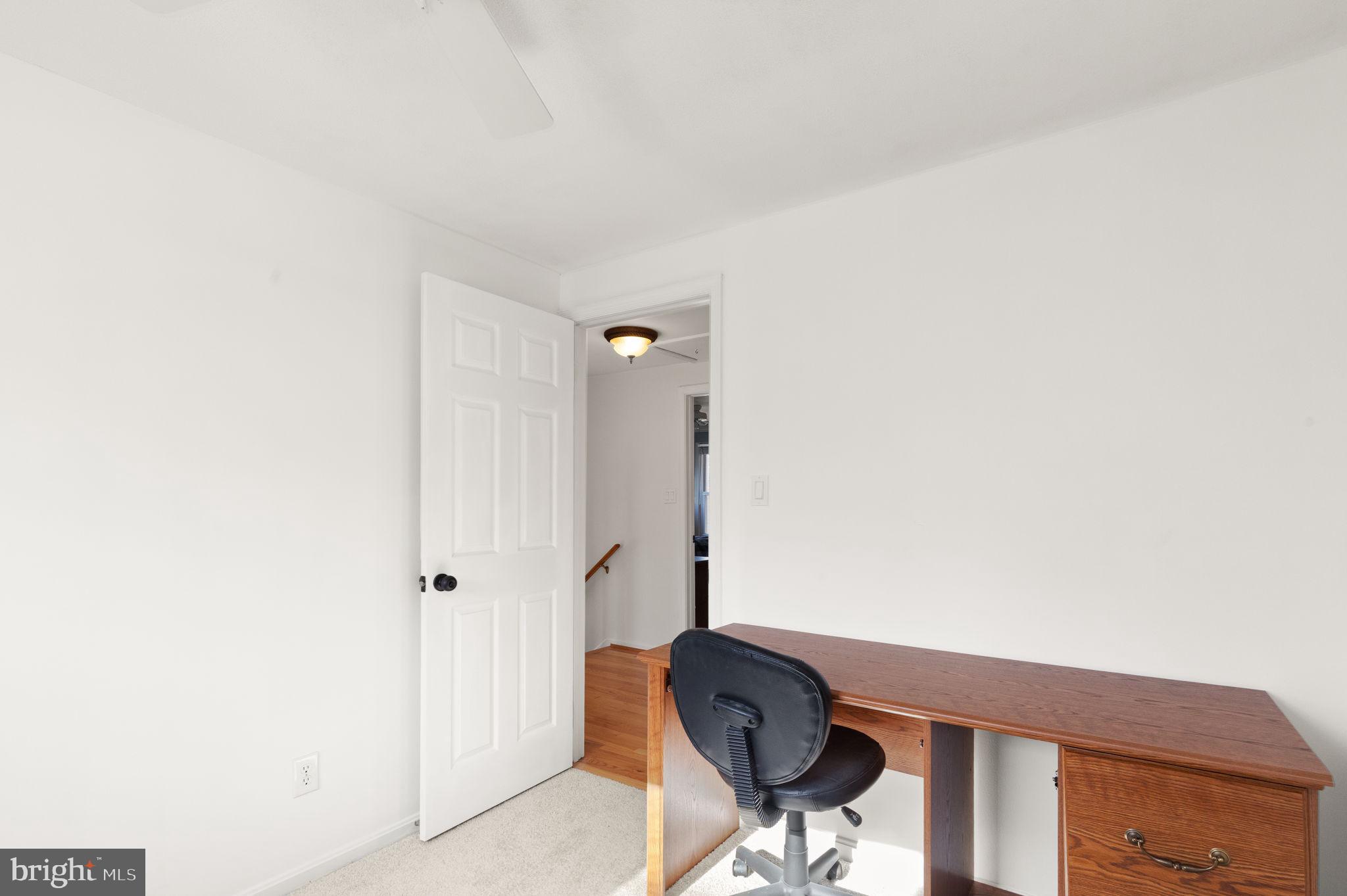 NORTH GATE HALL - Residential