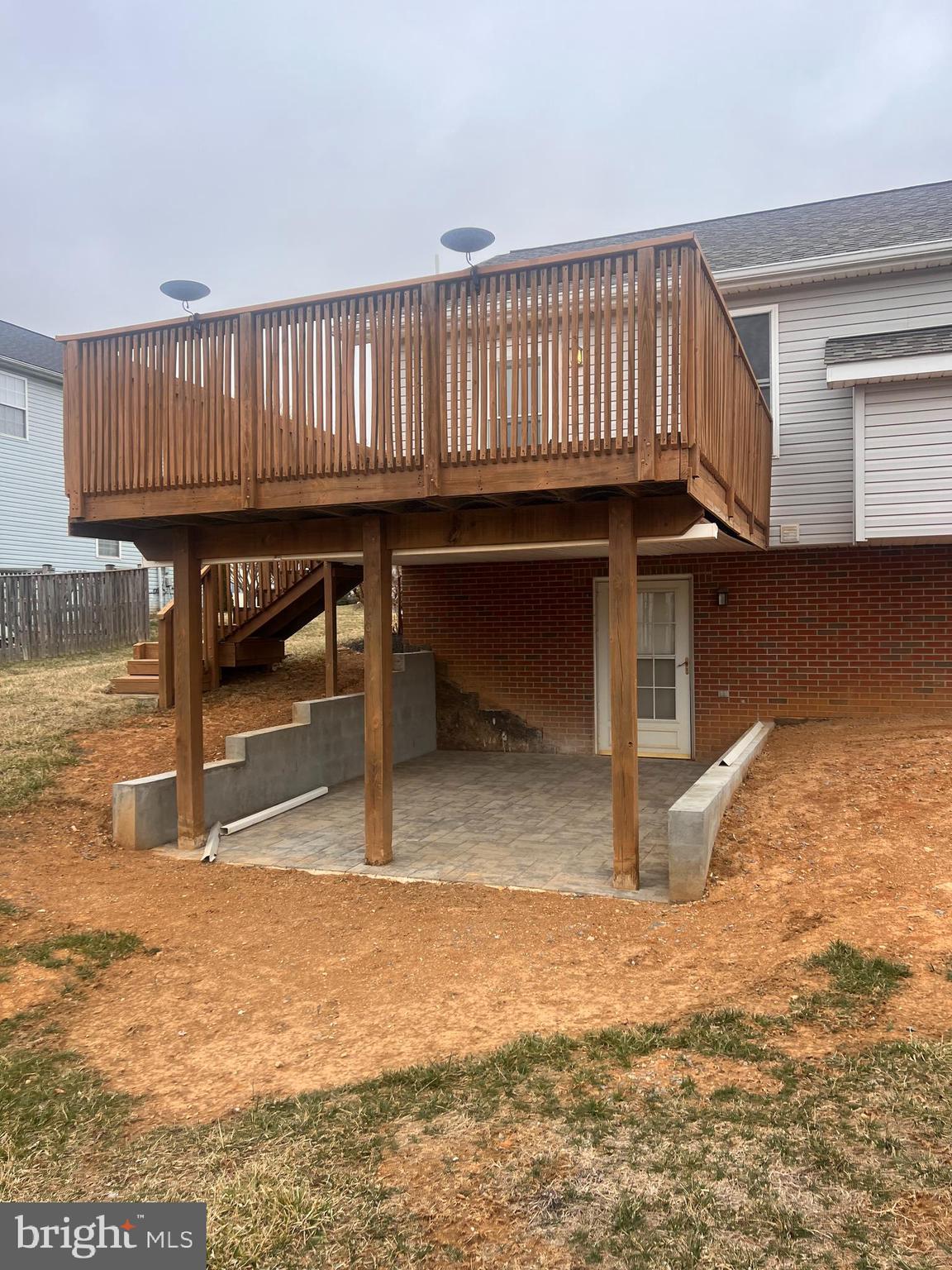 BRIAR RUN - Residential Lease