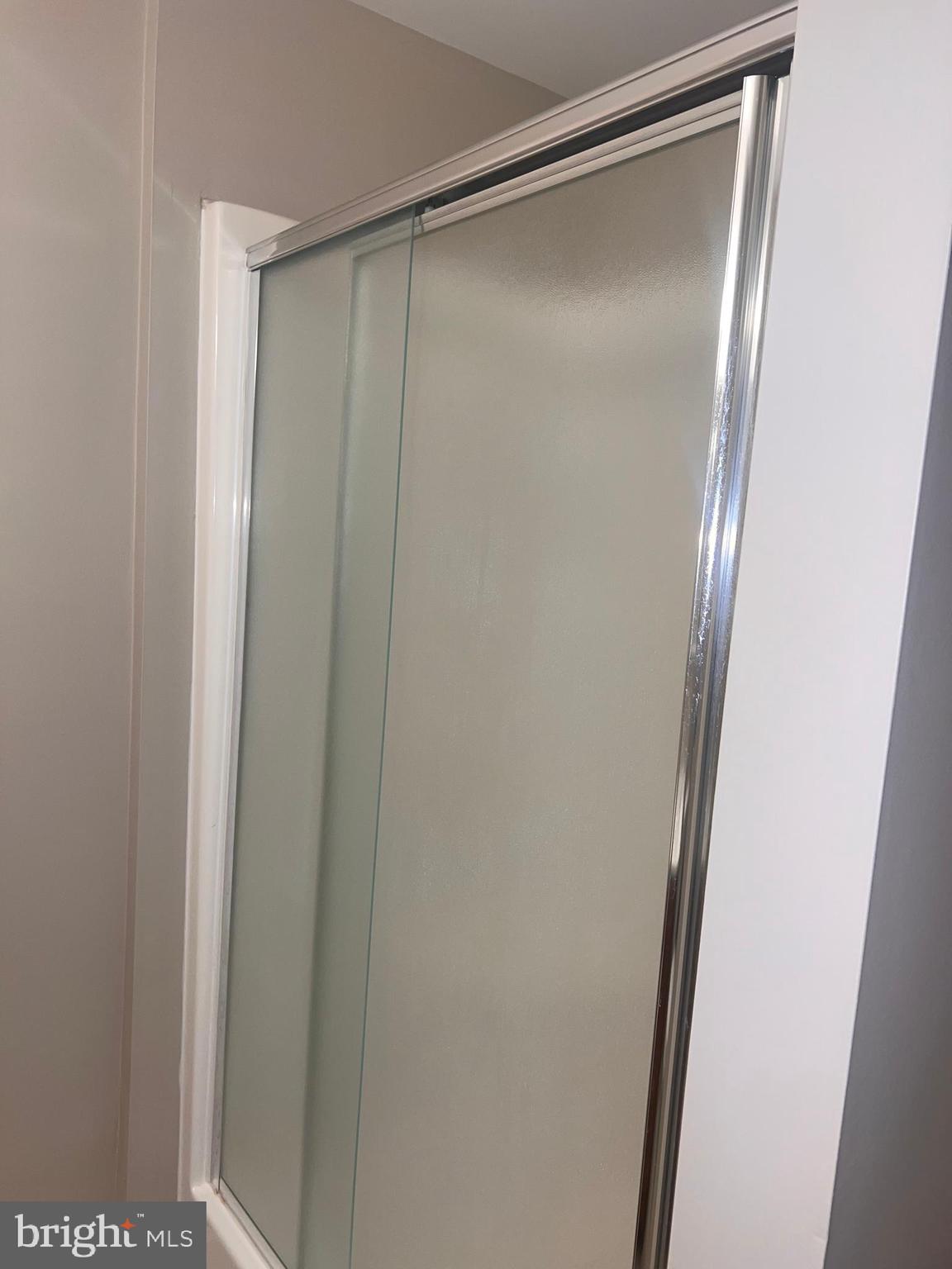 BRIAR RUN - Residential Lease