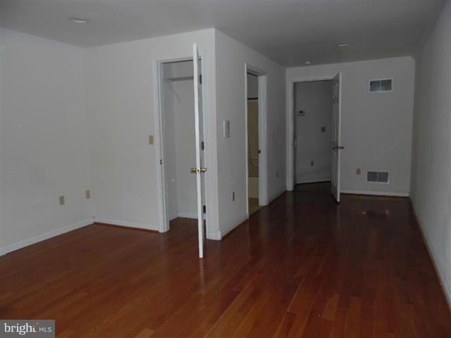 WHITE MARSH - Residential