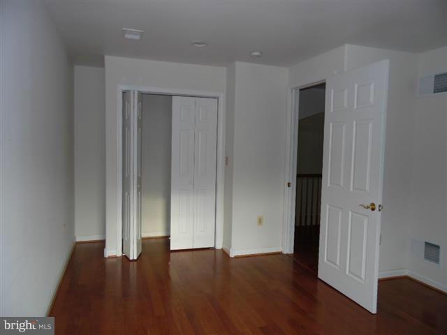 WHITE MARSH - Residential