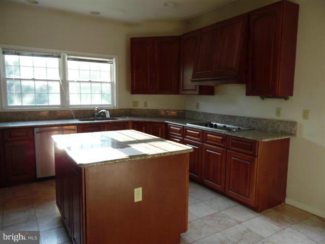 WHITE MARSH - Residential