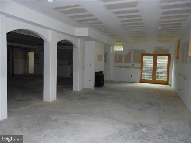 WHITE MARSH - Residential