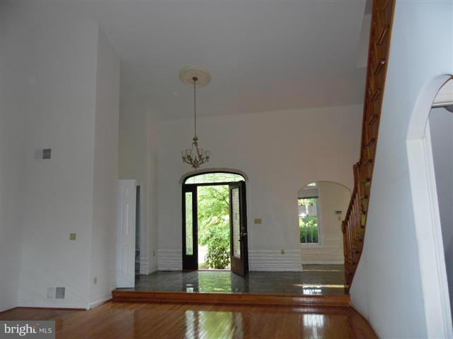 WHITE MARSH - Residential