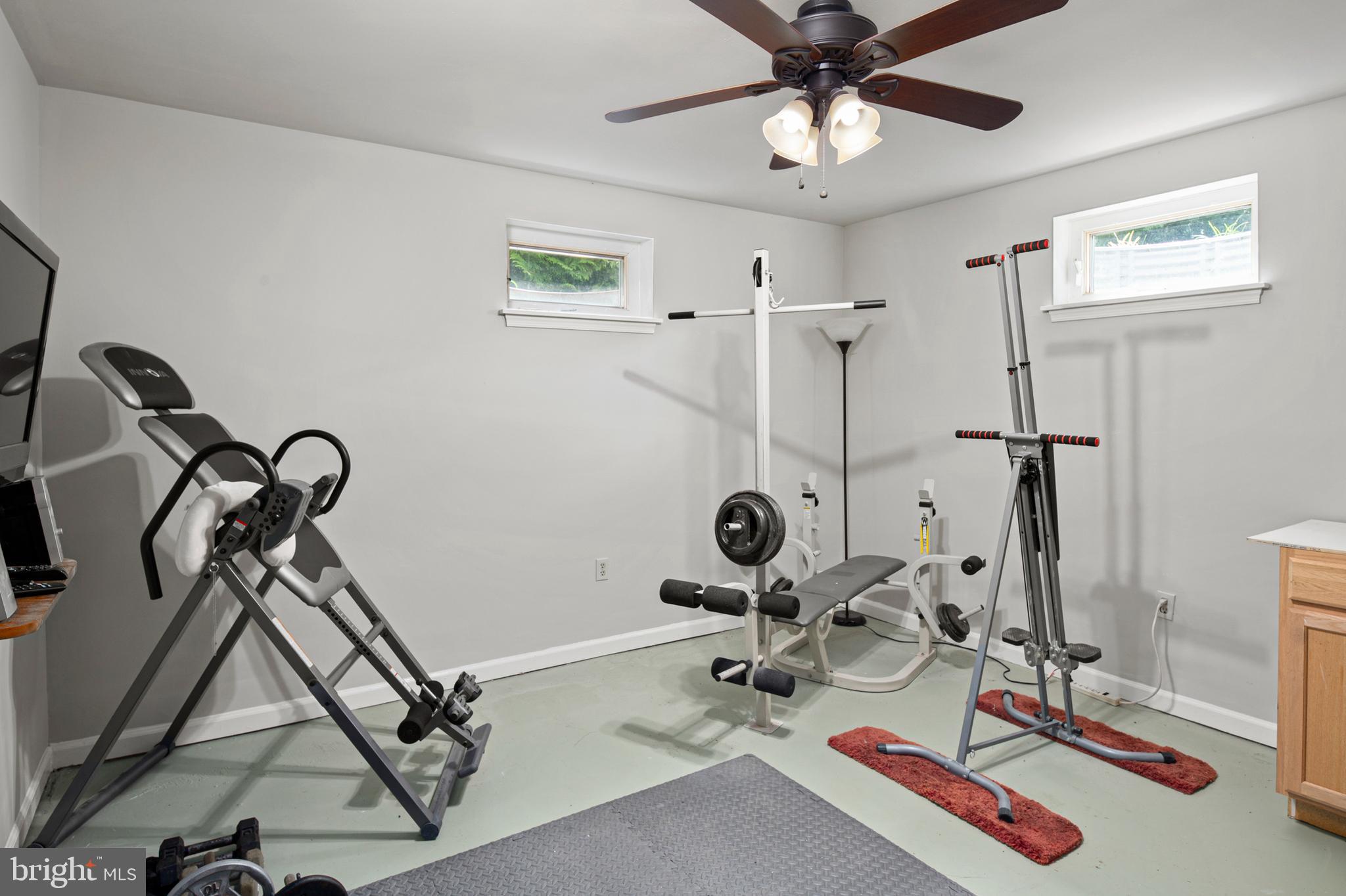 CHESTER HARBOR - Residential