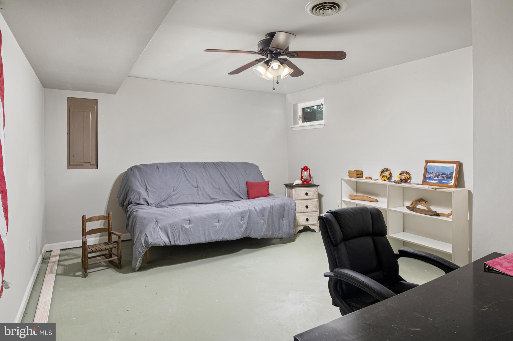 CHESTER HARBOR - Residential