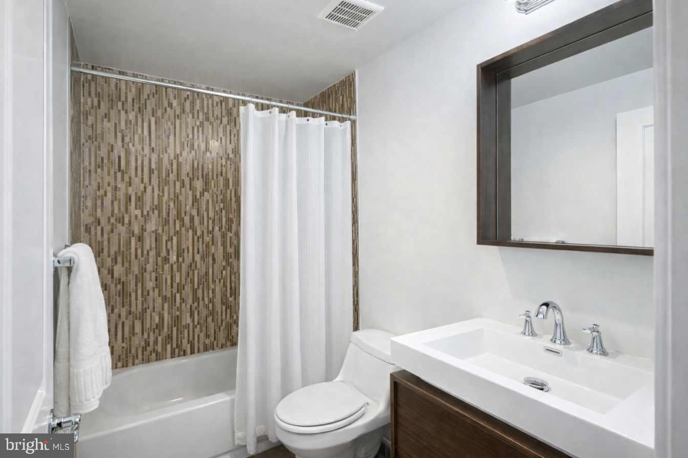 GRADUATE HOSPITAL - Residential