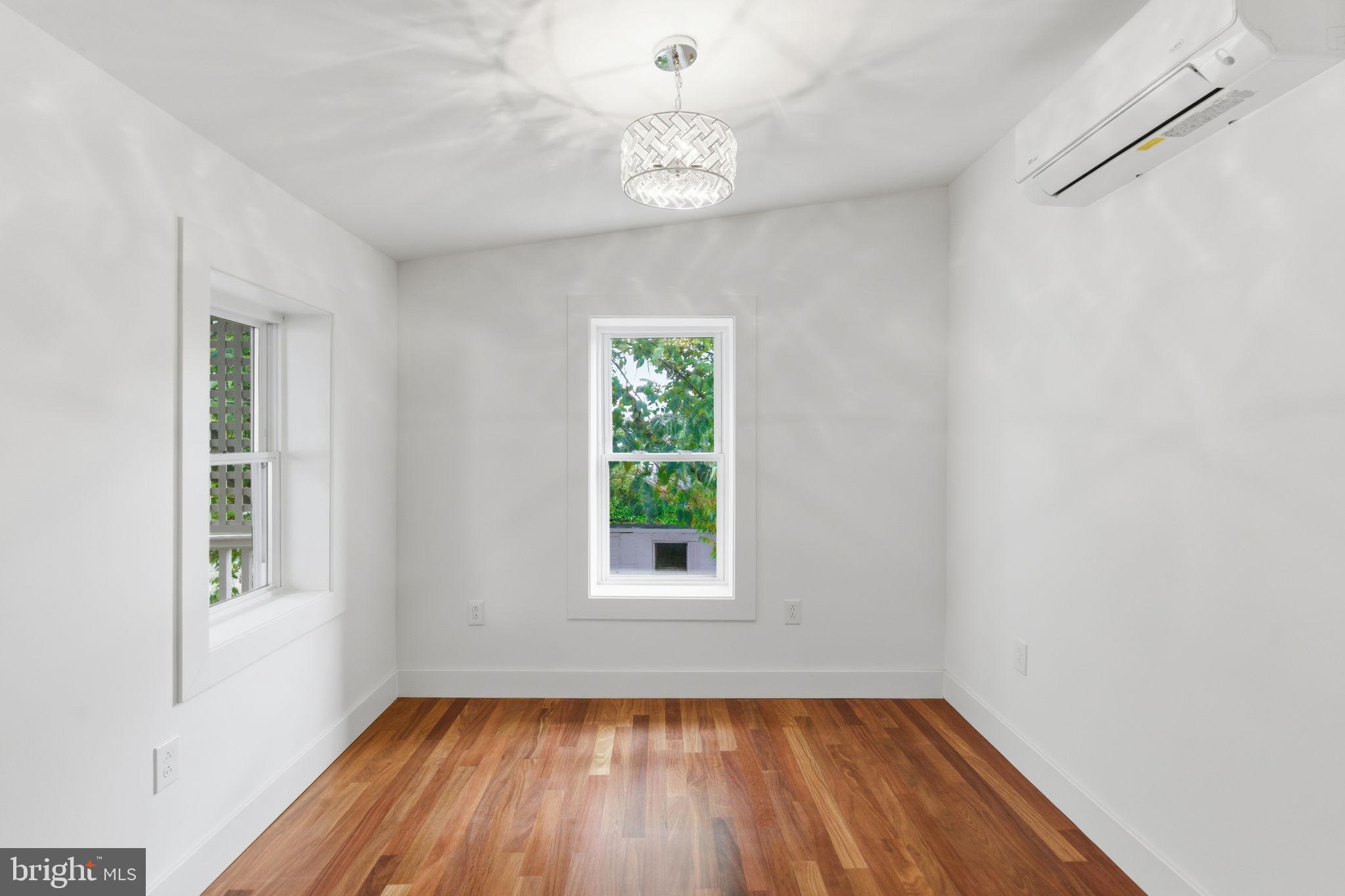 DOWNTOWN FREDERICK - Residential