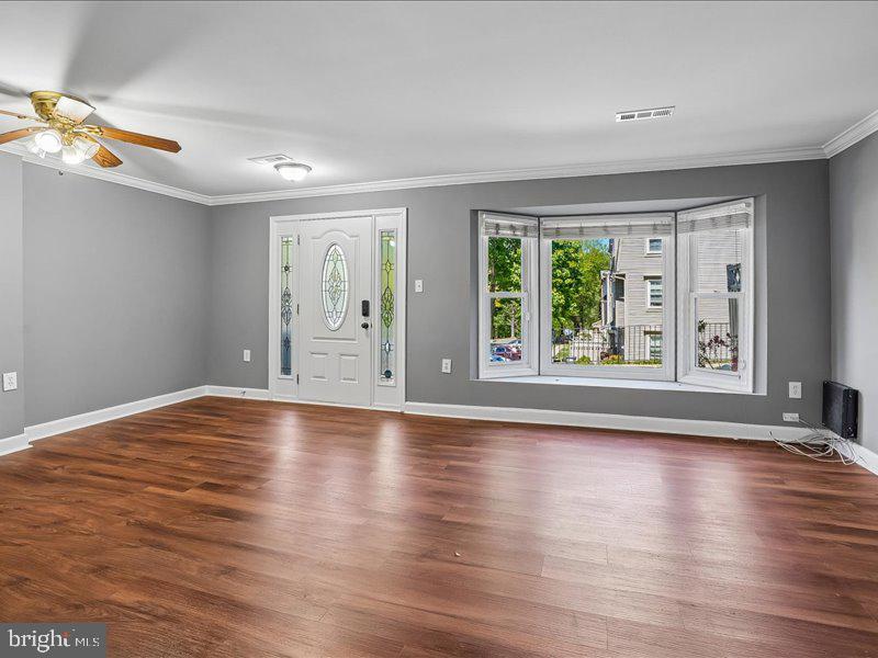 LAKE RIDGE - Residential