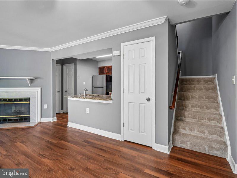 LAKE RIDGE - Residential