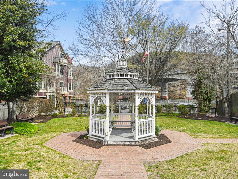 LAKE RIDGE - Residential