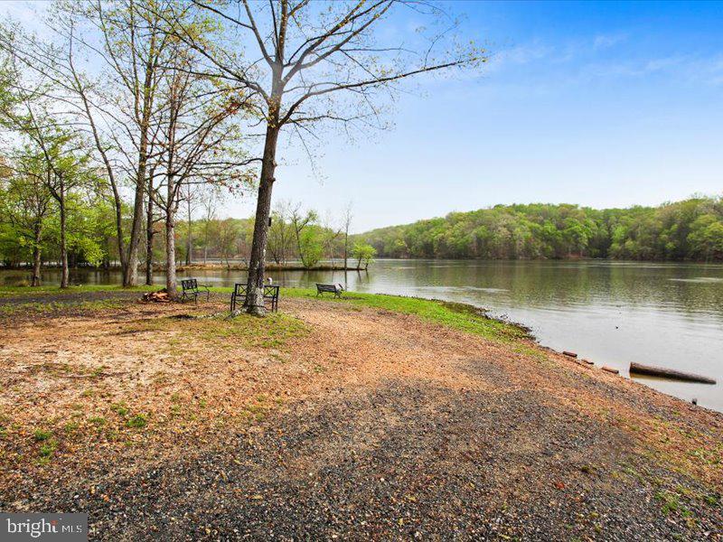 LAKE RIDGE - Residential