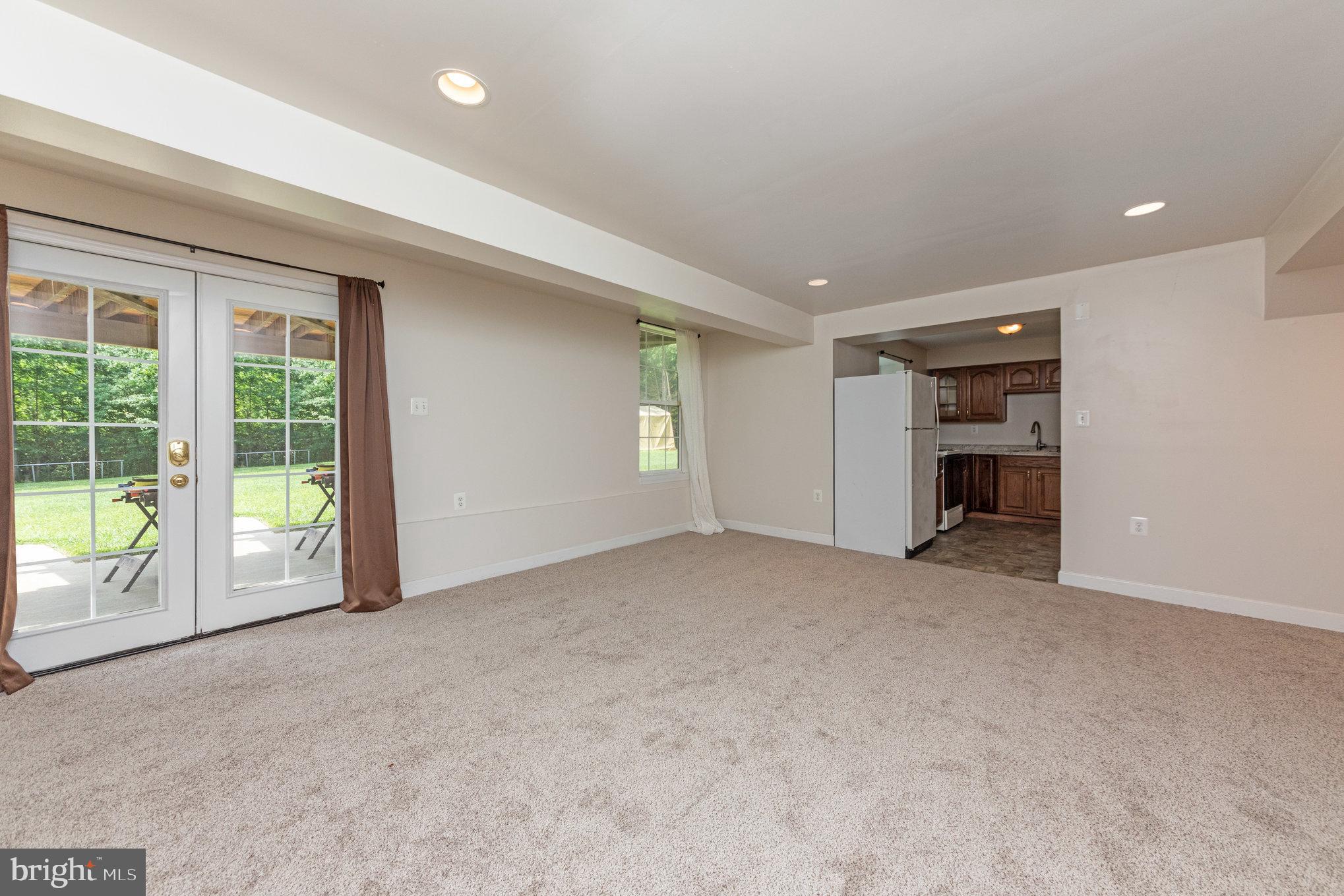 WINDSOR FOREST - Residential