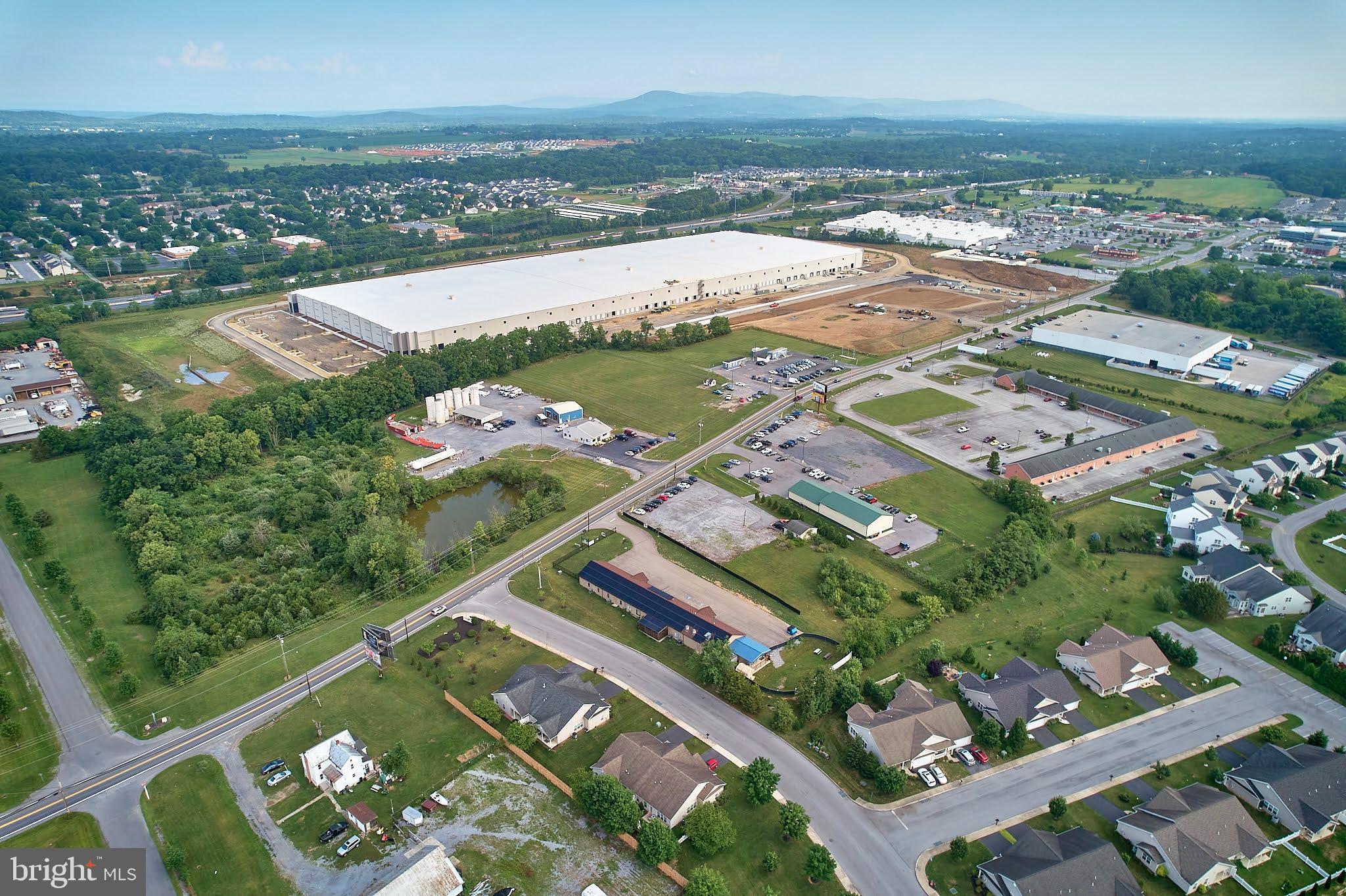 4922 WILLIAMSPORT PIKE 1