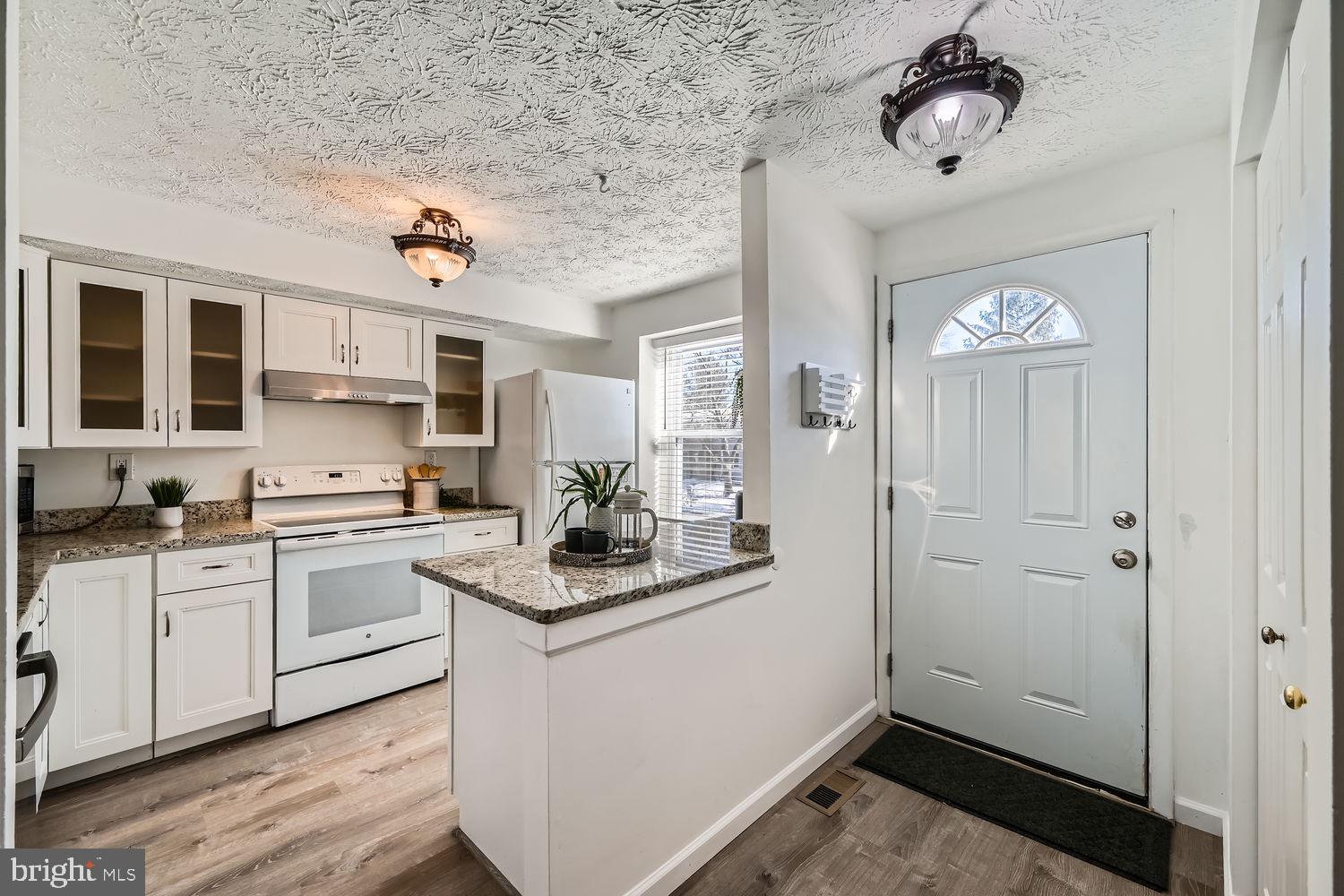 LEISHEAR VILLAGE - Residential