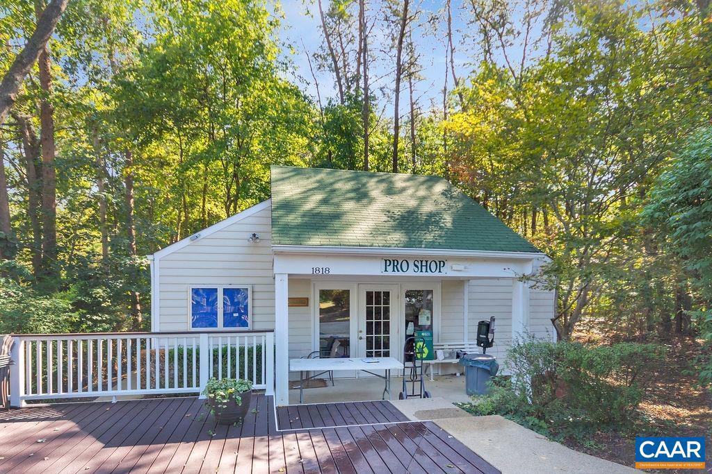 FOREST LAKES - Residential