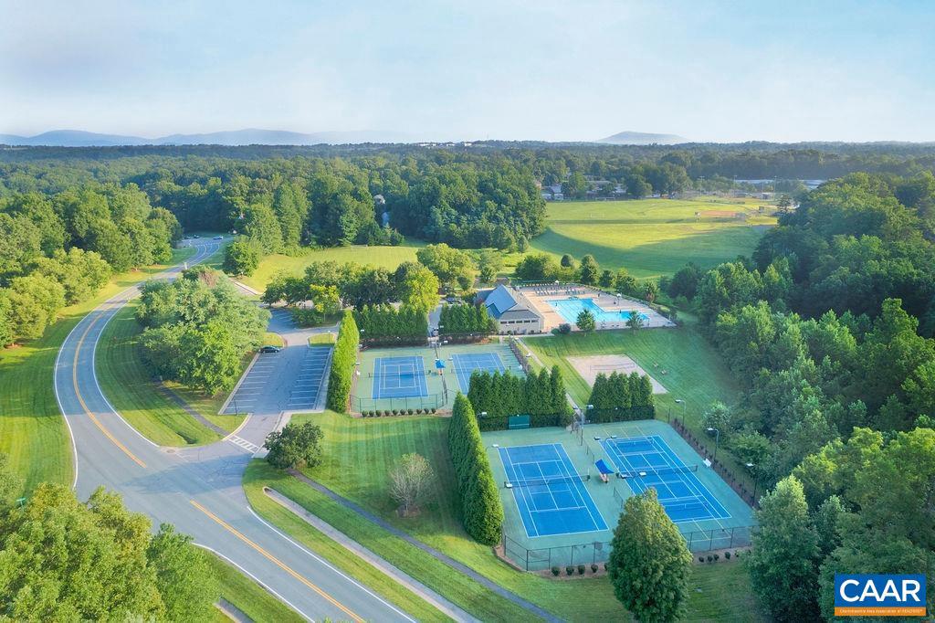 FOREST LAKES - Residential