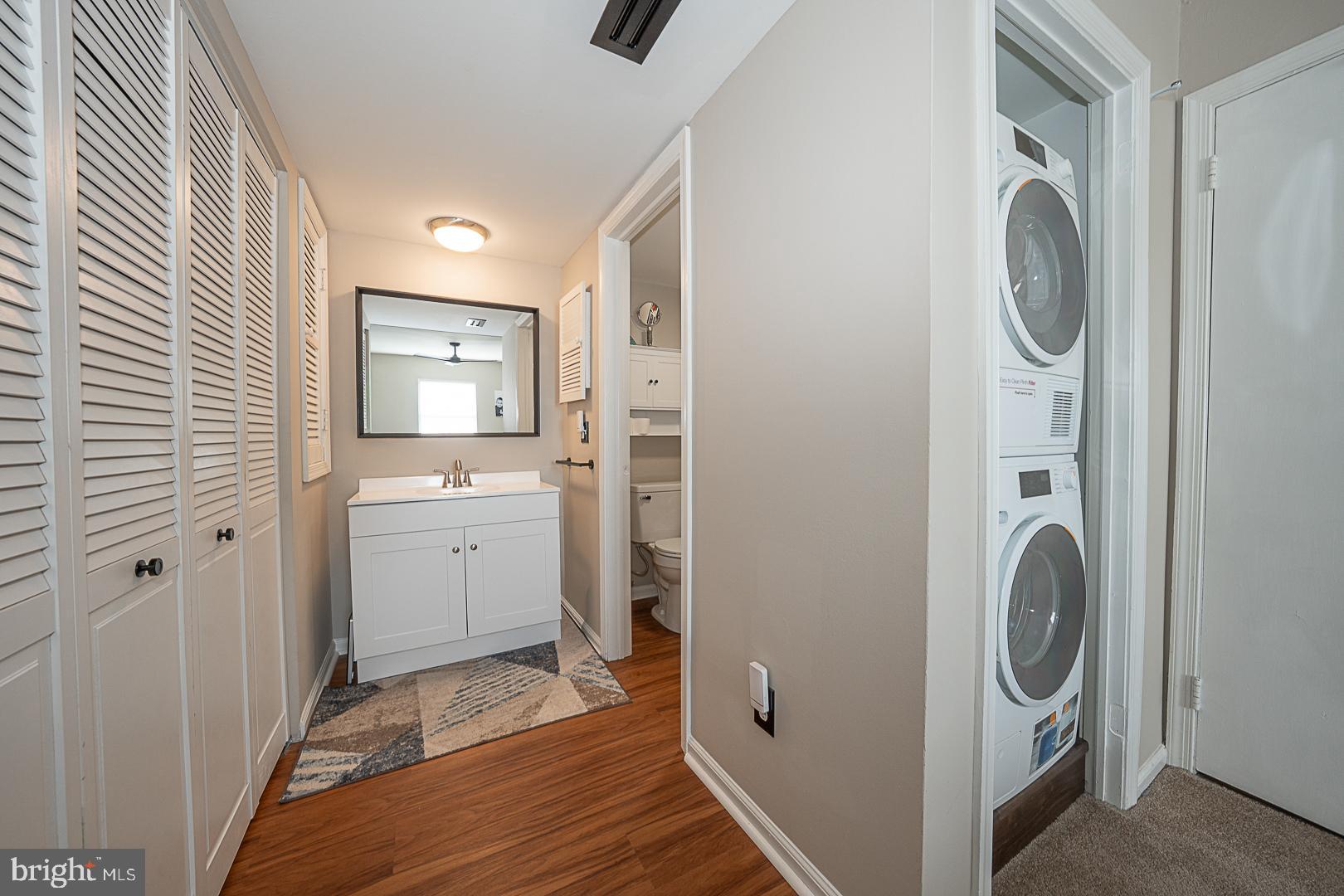 CHATHAM VIL OF TOW - Residential