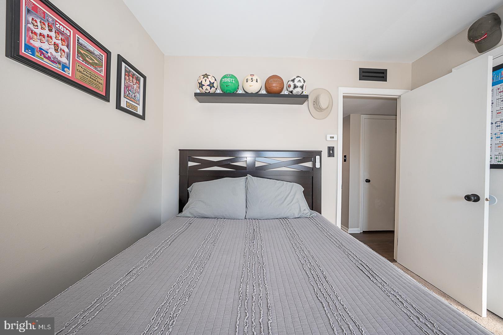 CHATHAM VIL OF TOW - Residential