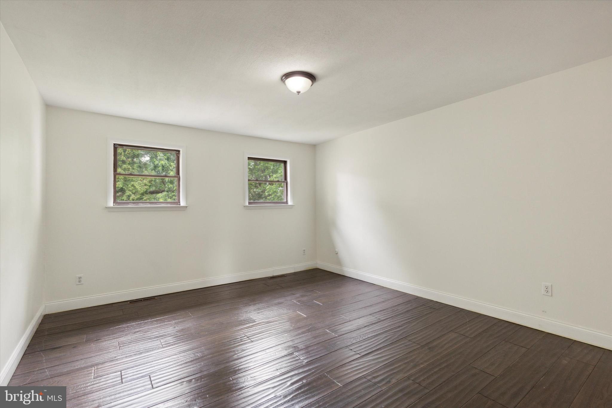 WILLOW KNOLL - Residential