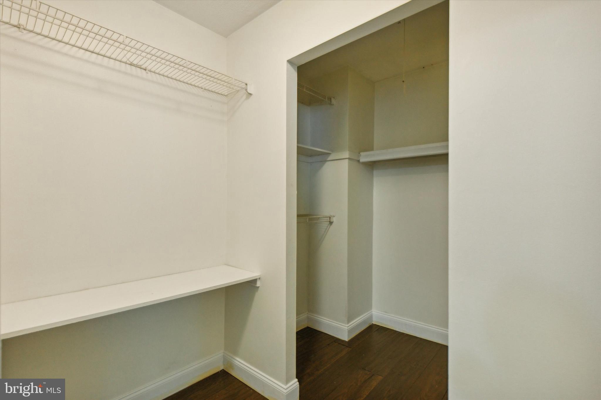 WILLOW KNOLL - Residential