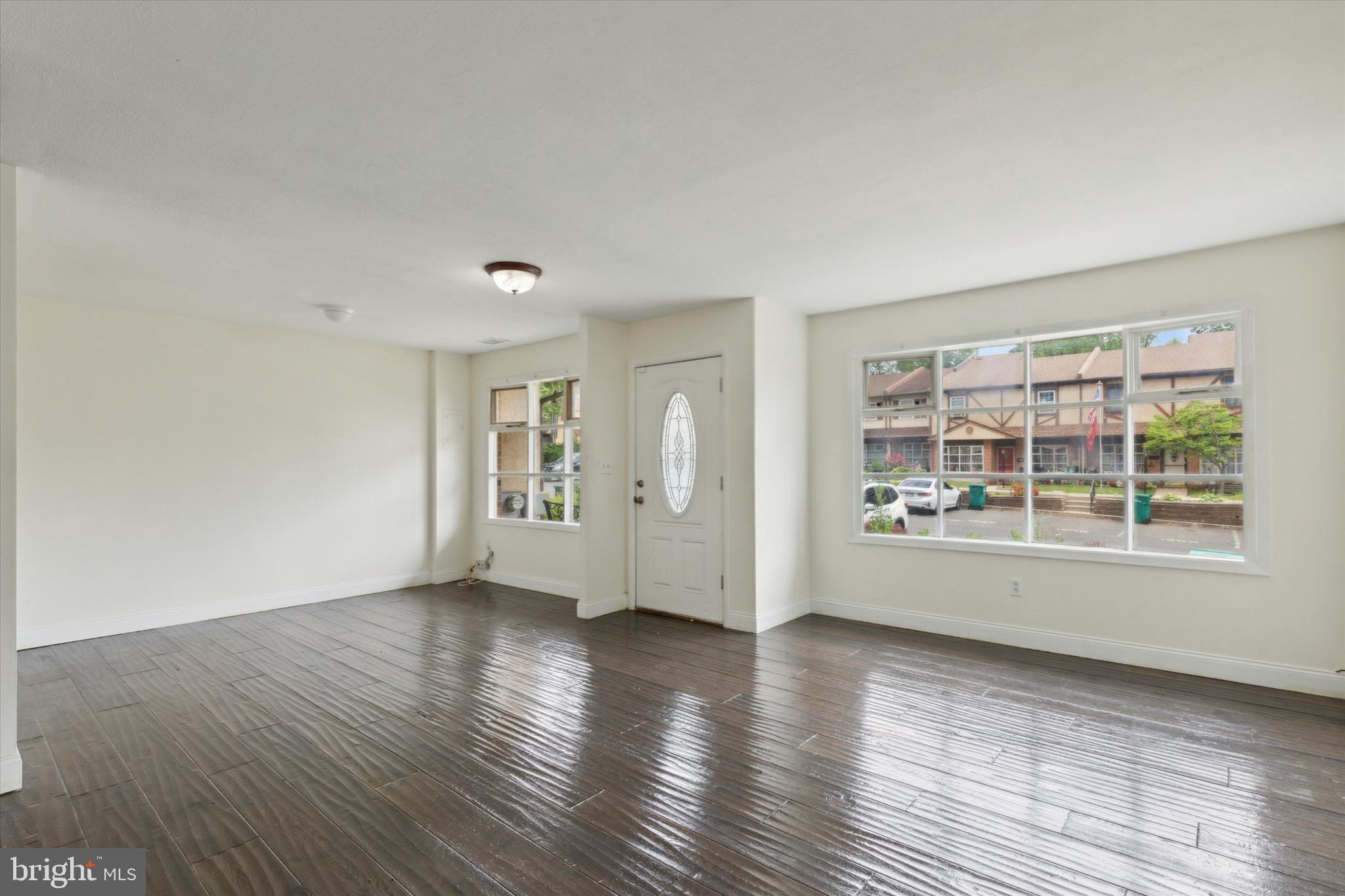 WILLOW KNOLL - Residential