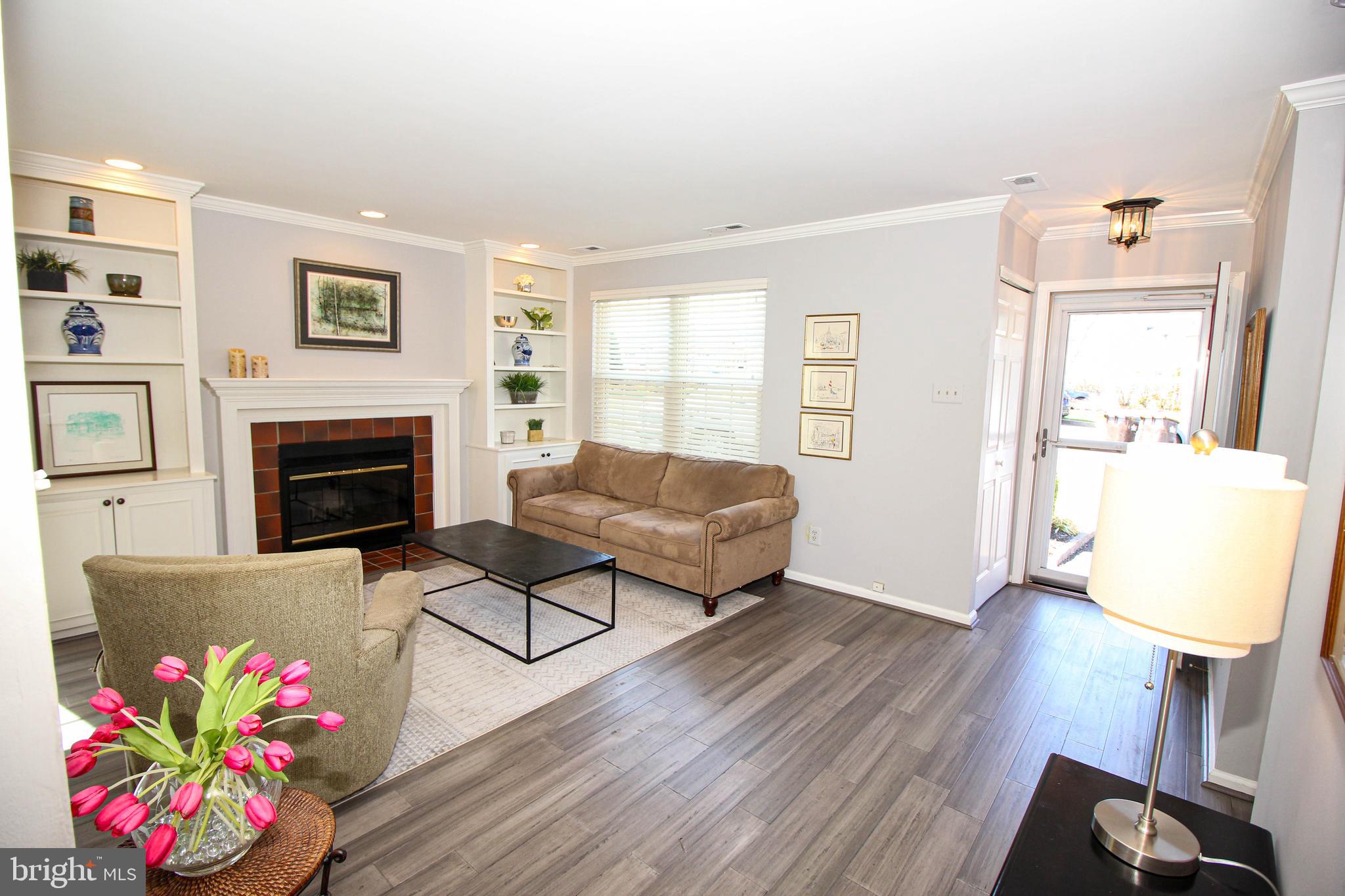 SAW MILL VALLEY - Residential