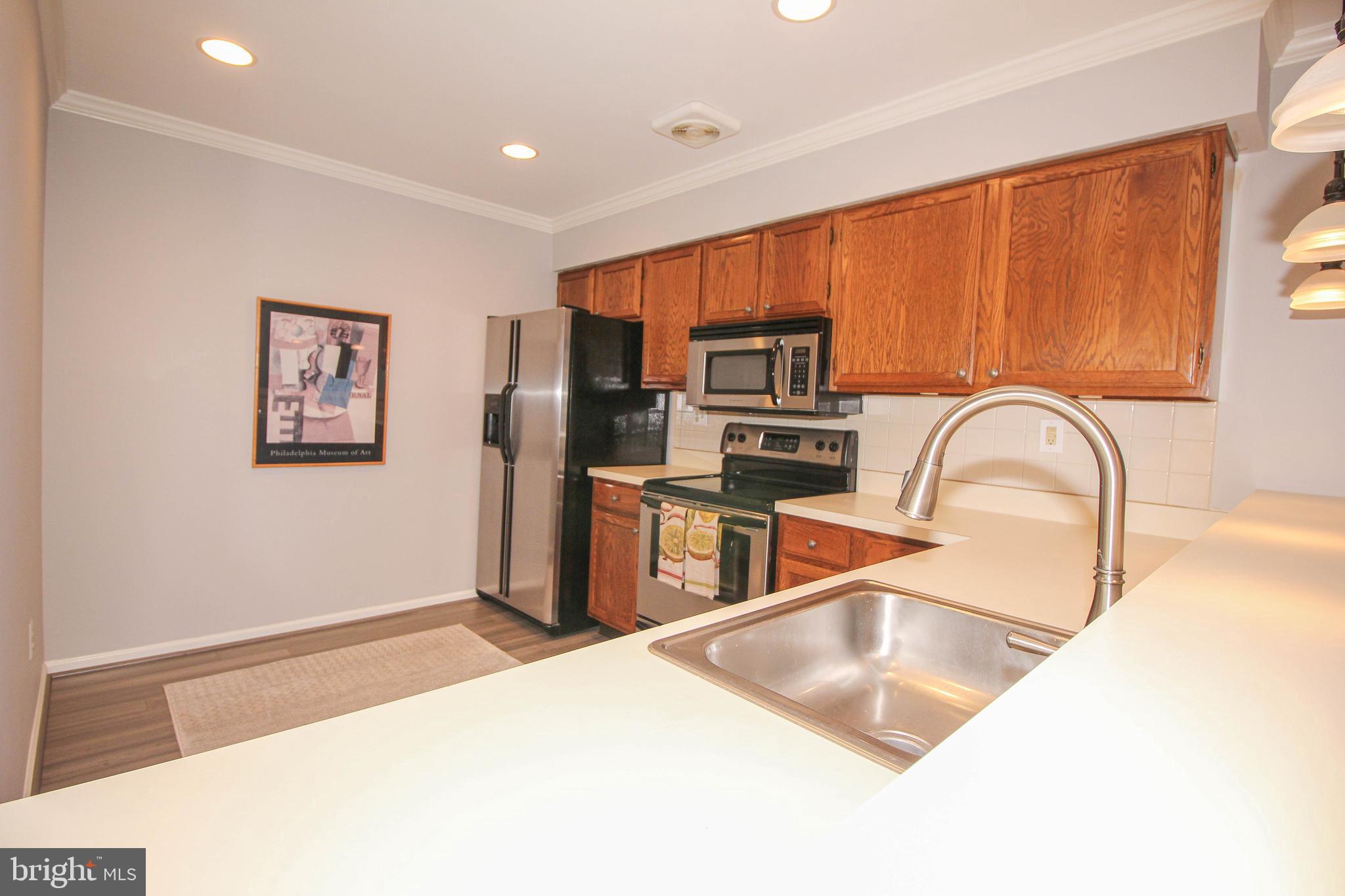 SAW MILL VALLEY - Residential