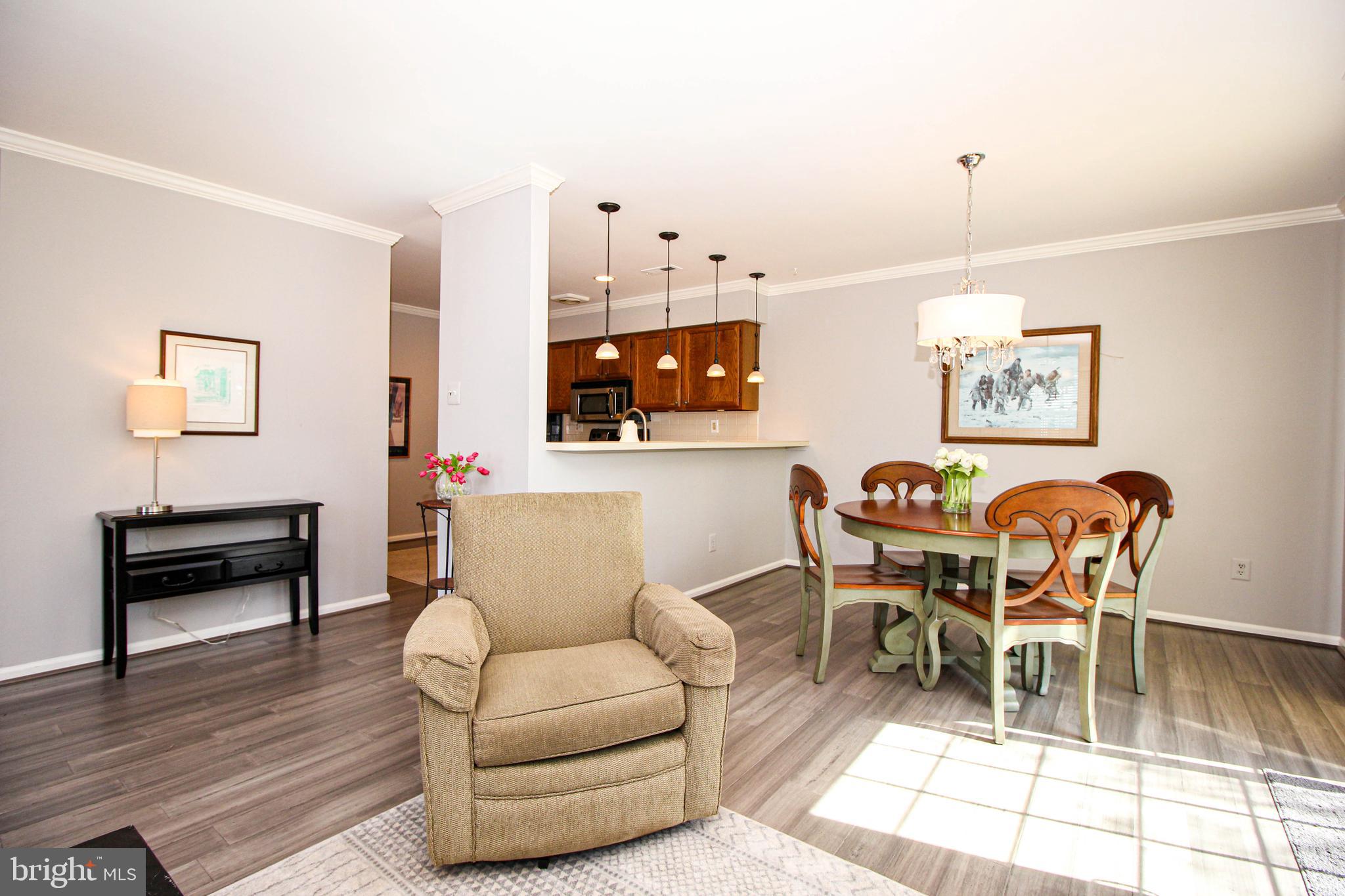 SAW MILL VALLEY - Residential