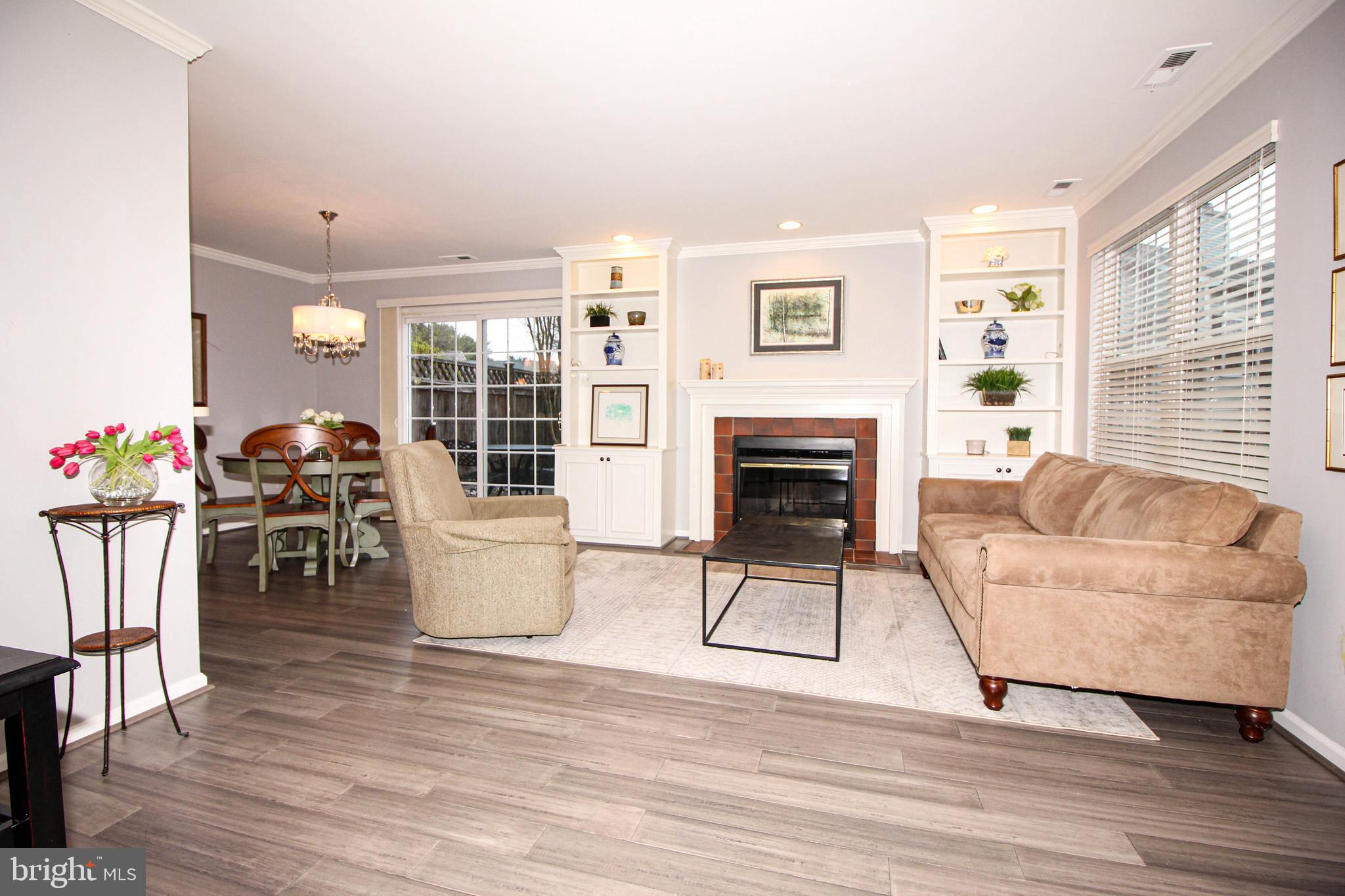 SAW MILL VALLEY - Residential