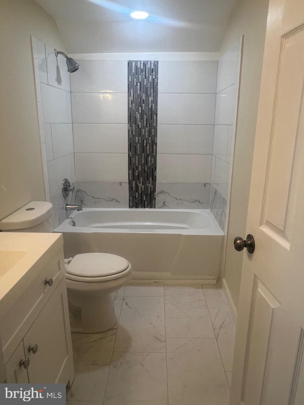 CAPITOL HEIGHTS - Residential Lease