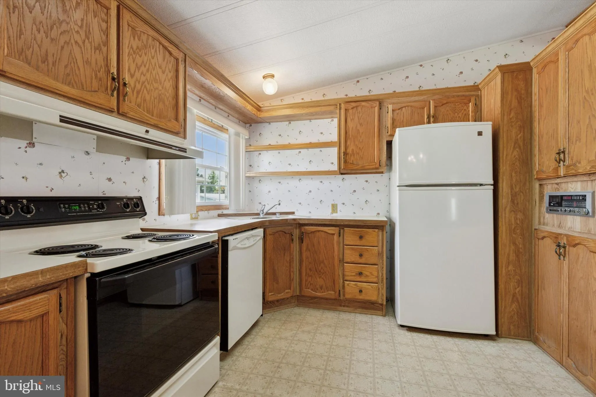 North Wales, Pennsylvania 19454, United States, 2 Bedrooms Bedrooms, ,2 BathroomsBathrooms,Residential,Pending,186418