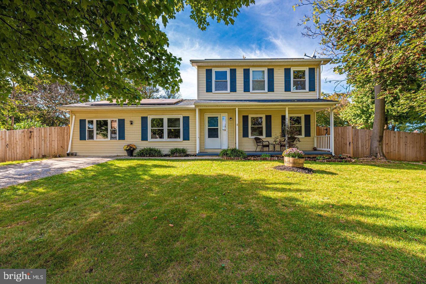 GLADE MANOR - Residential