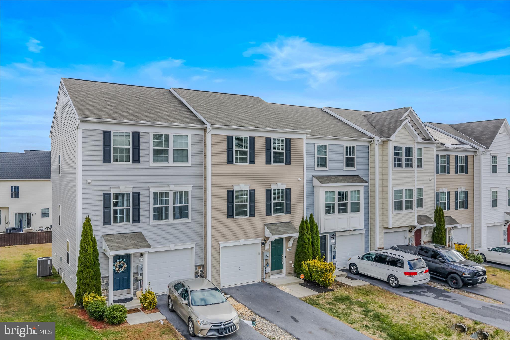 386 RUMBLING ROCK ROAD