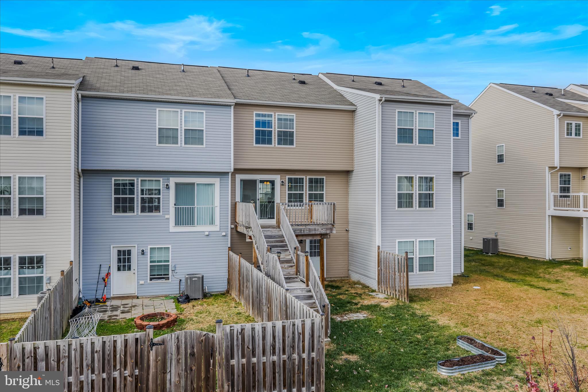 STONEBROOK VILLAGE - Residential