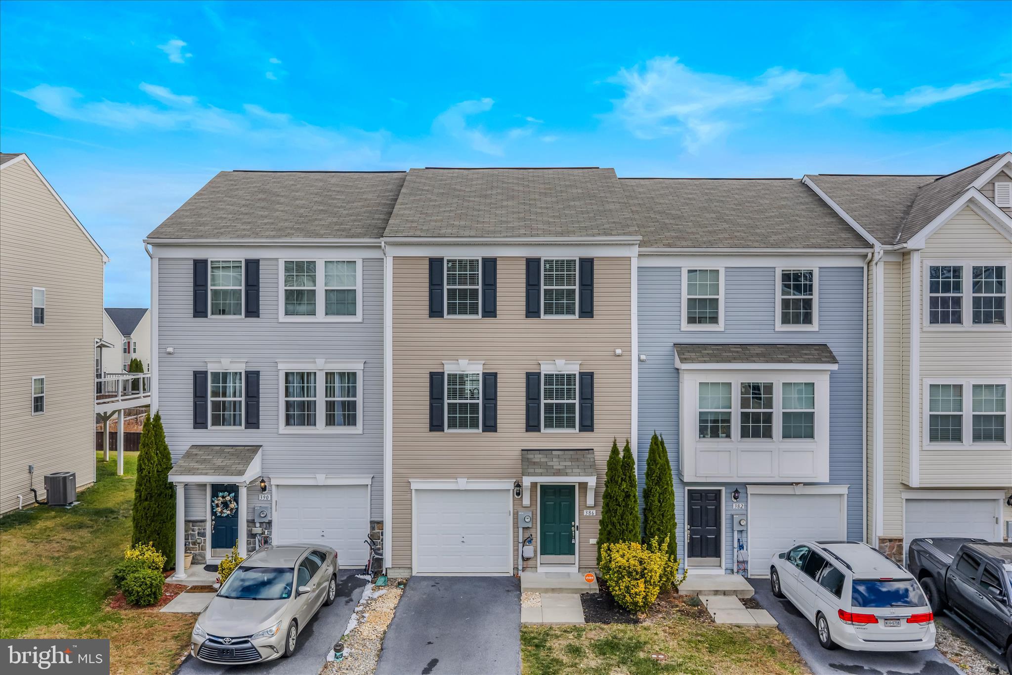 STONEBROOK VILLAGE - Residential