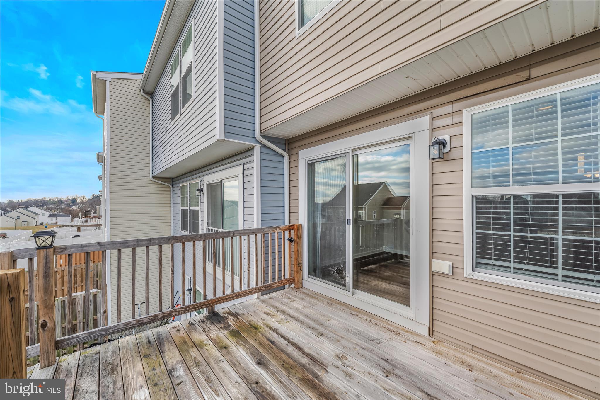 STONEBROOK VILLAGE - Residential