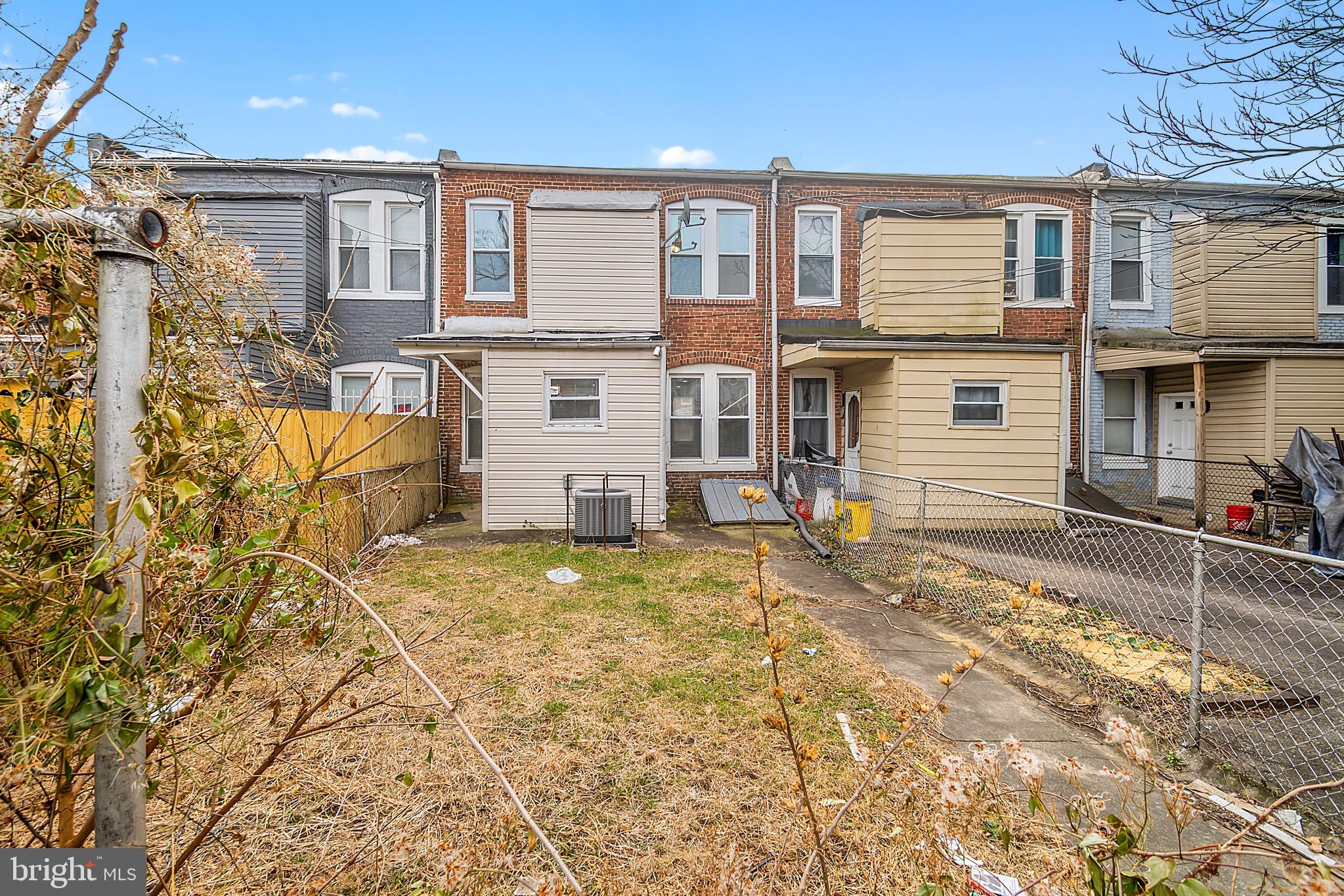 EDMONDSON VILLAGE - Residential Lease